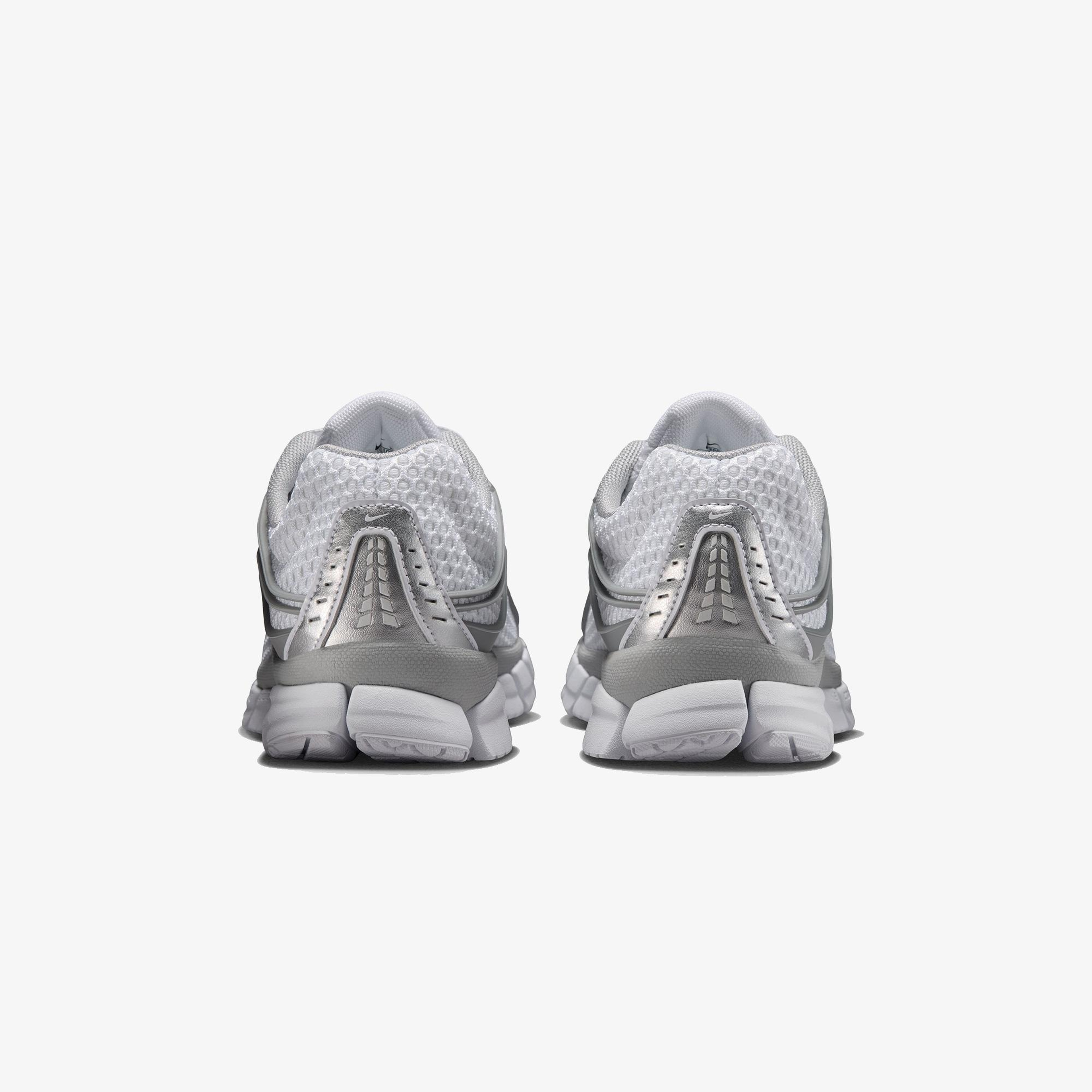 Nike Zoom Skylon 11 Kadın Gri Spor Ayakkabı