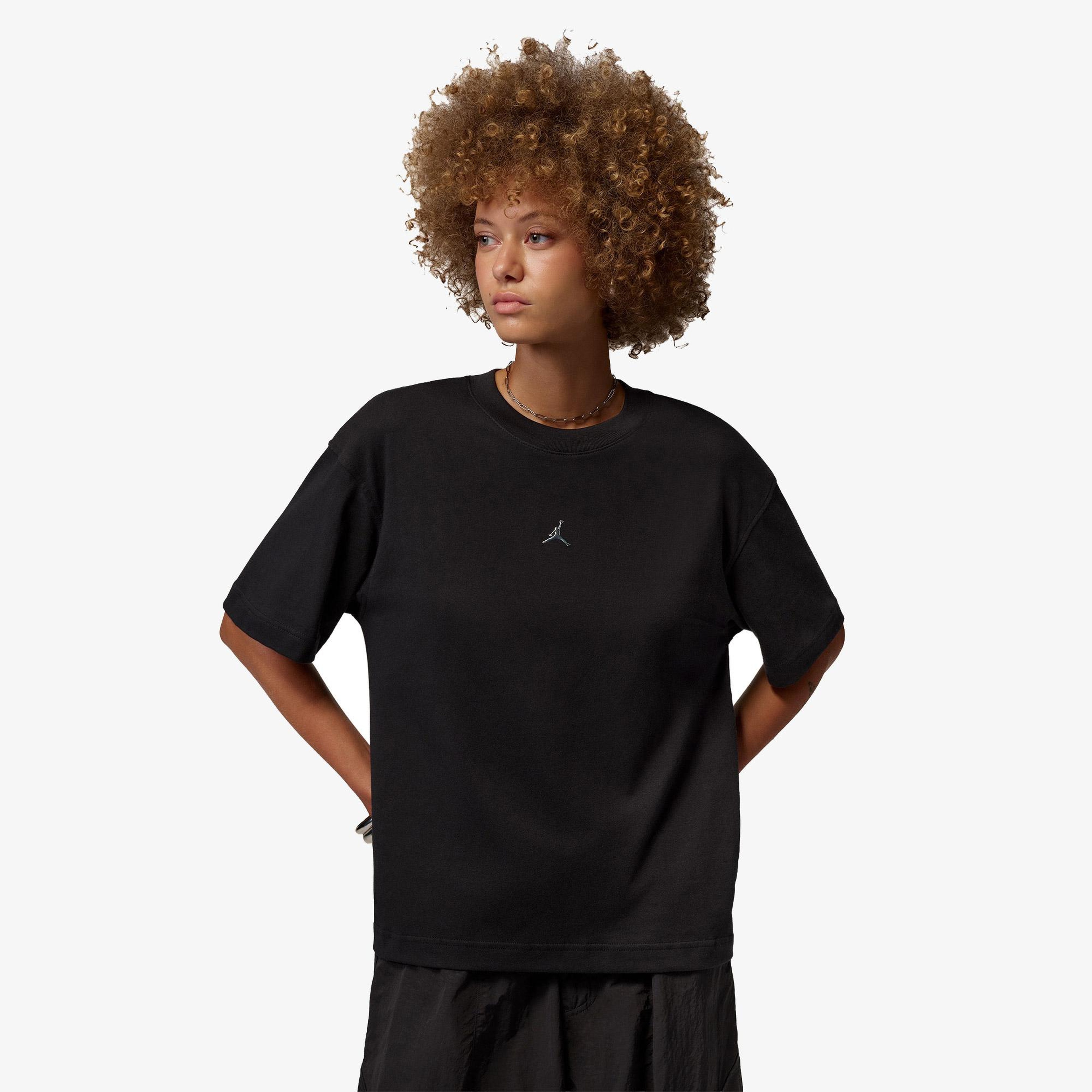 Jordan Essentials Kadın Siyah T-Shirt