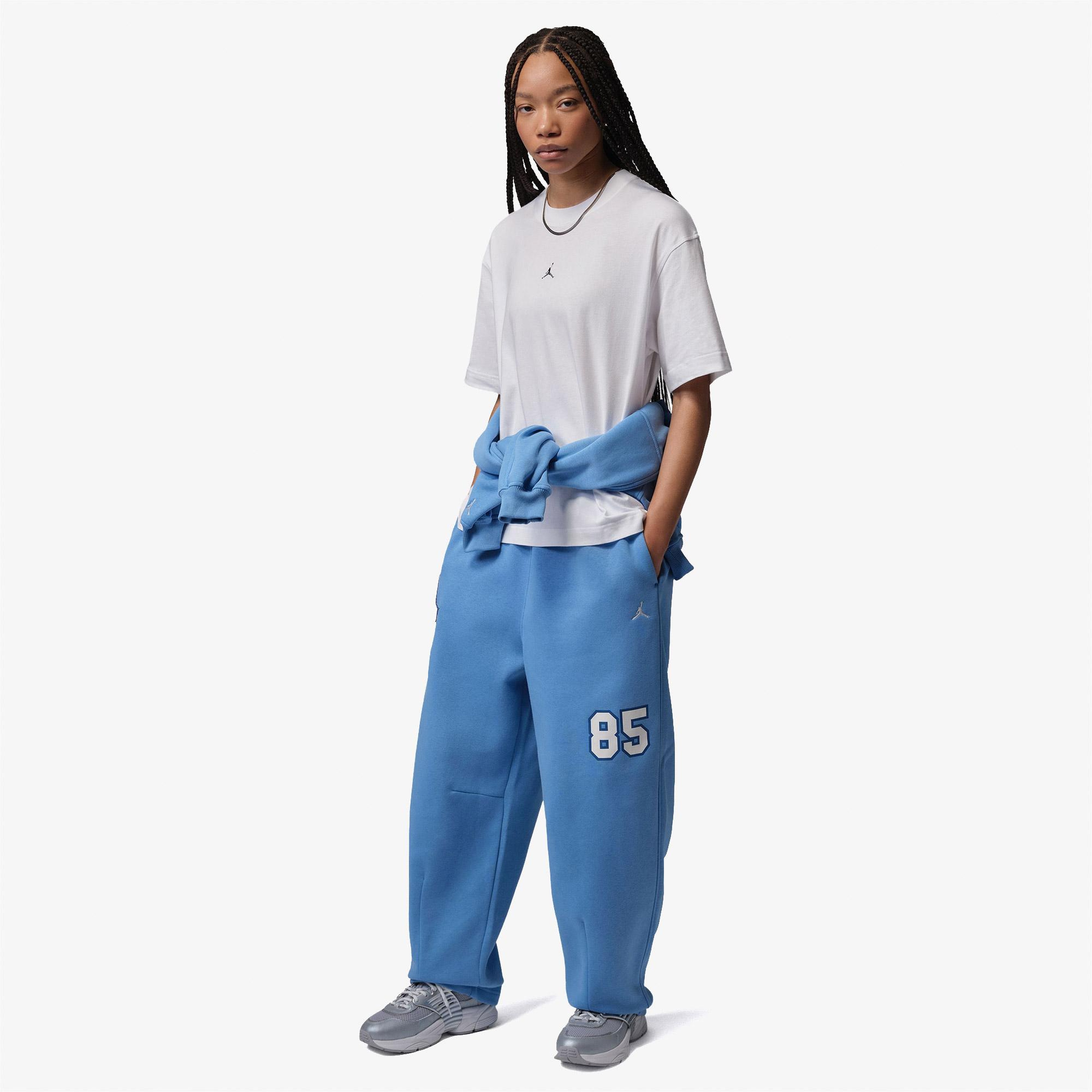 Jordan Essentials Kadın Beyaz T-Shirt