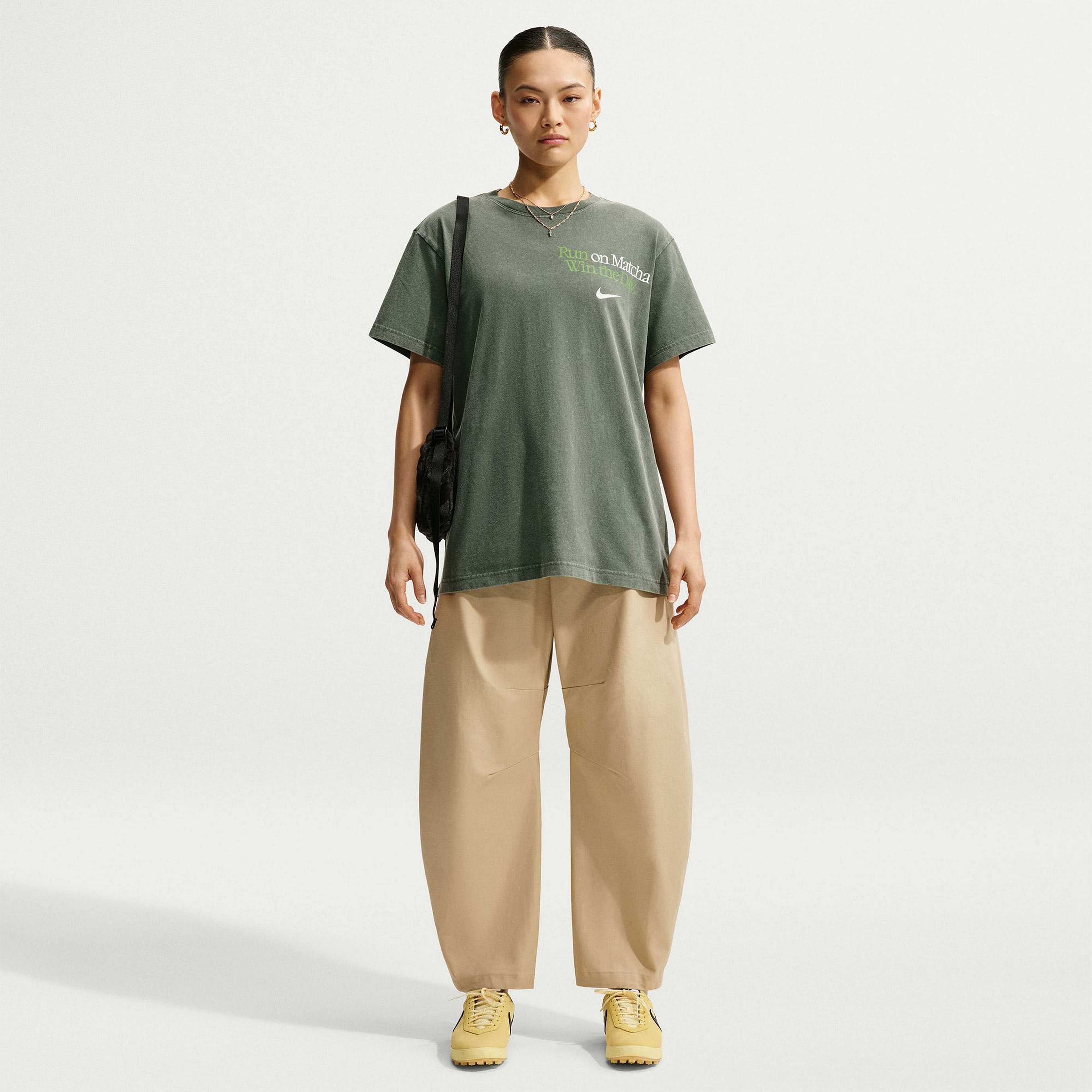 Nike Sportswear Classic Kadın Yeşil T-Shirt