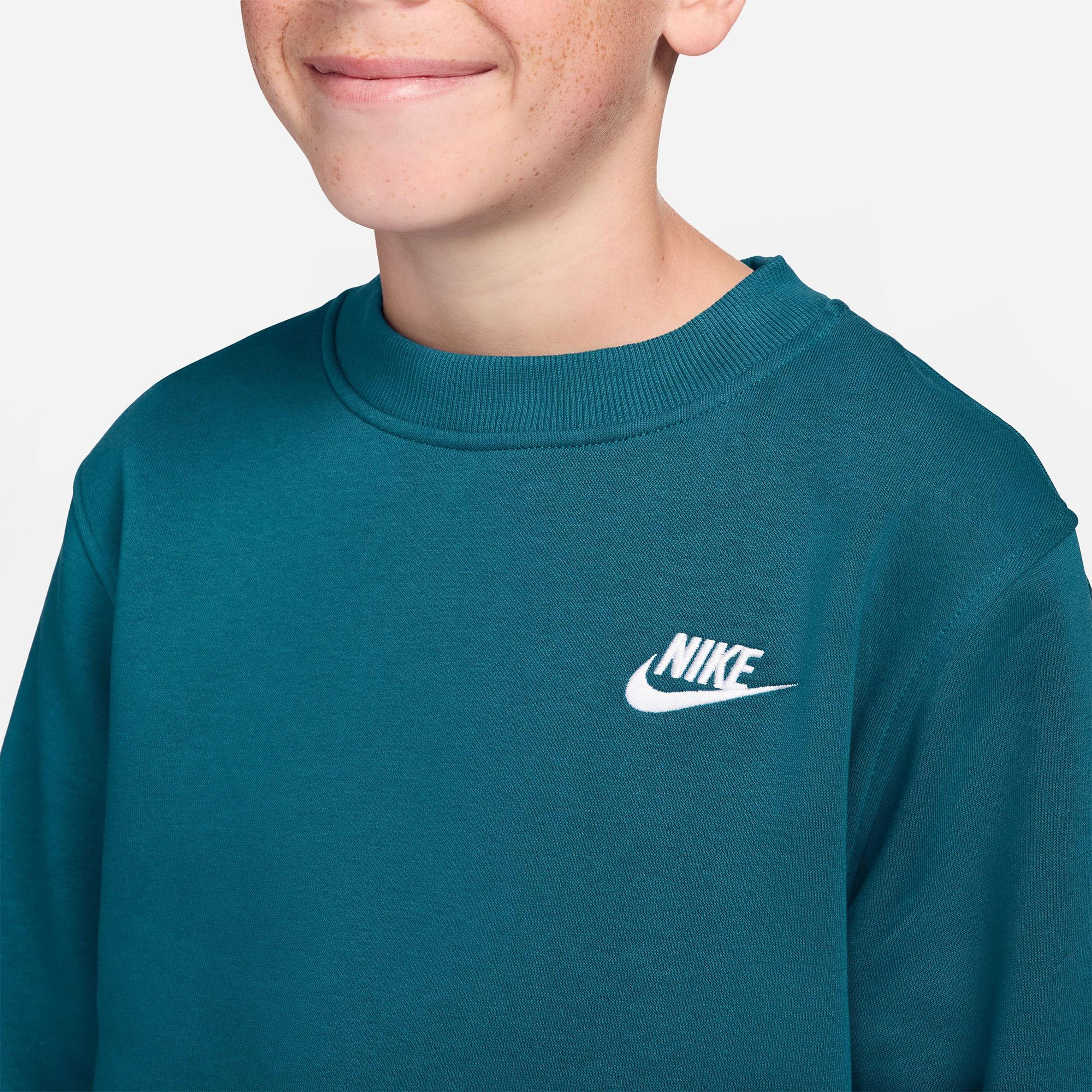 Nike Sportswear Club Fleece Crew Genç Çocuk Yeşil Sweatshirt