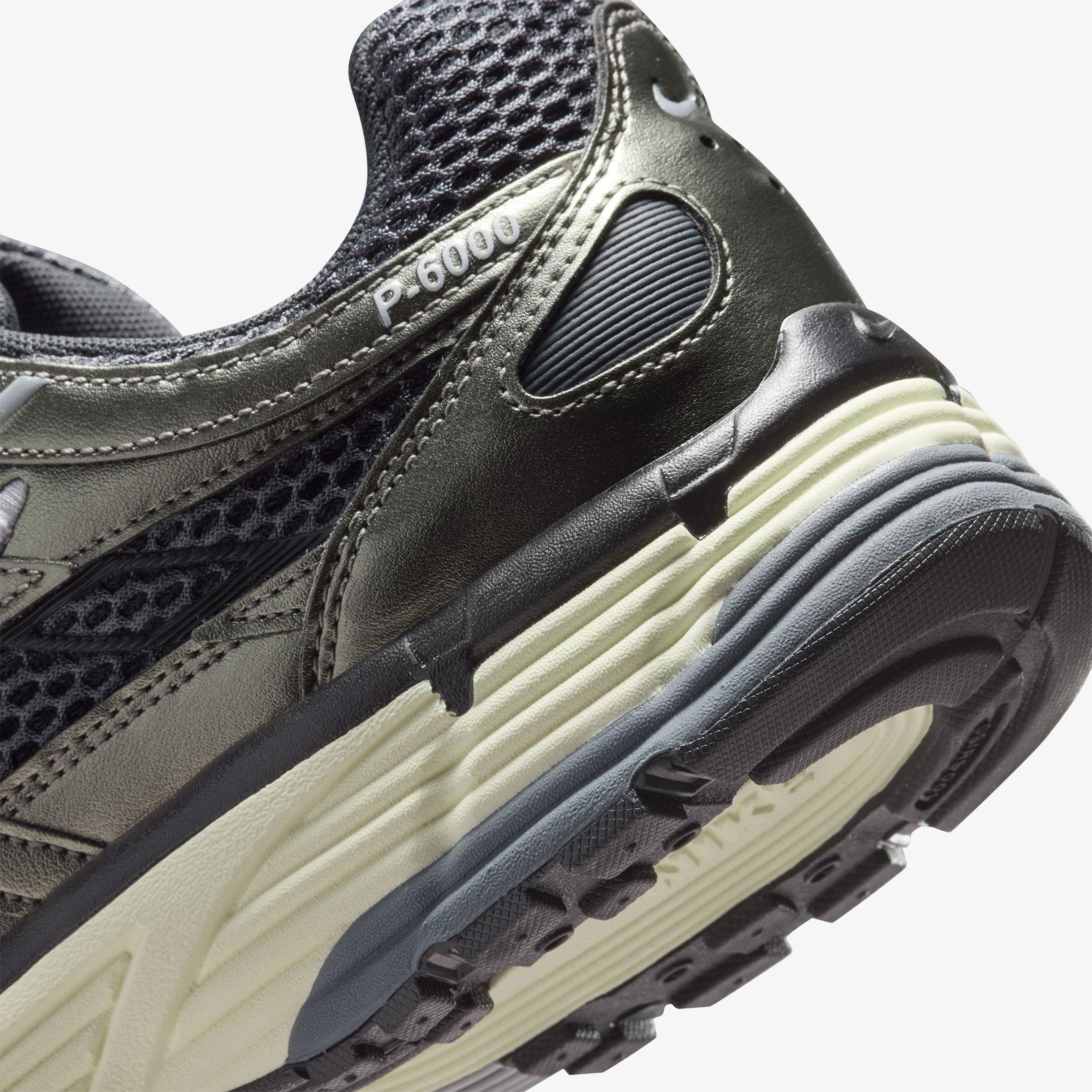 Nike P-6000 SE Erkek Gri Spor Ayakkabı