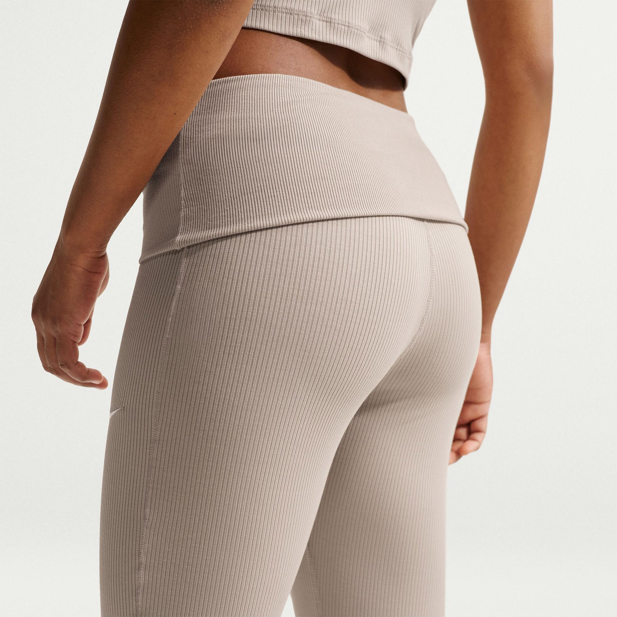 Nike Sportswear Chill Knit Kadın Bej Tayt