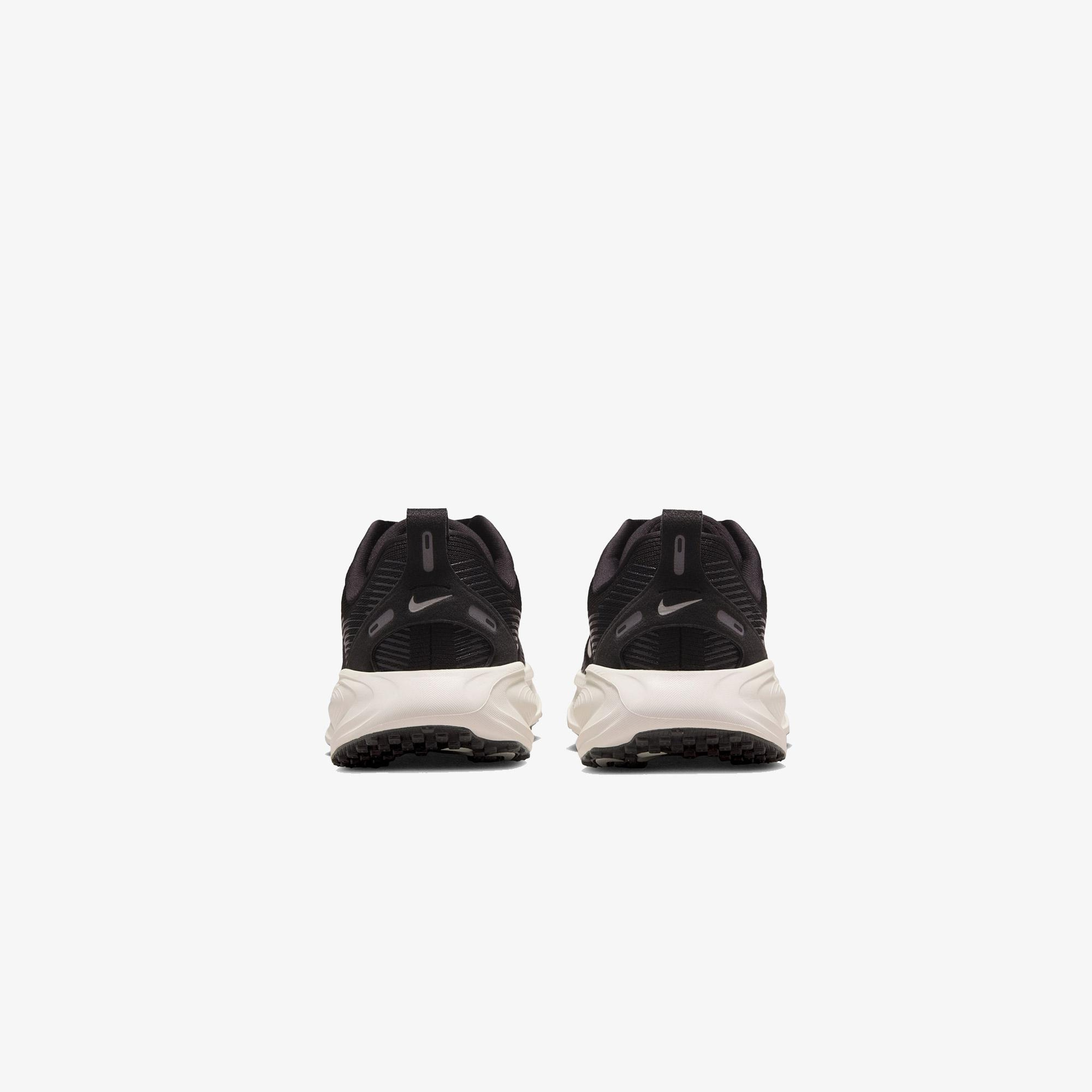 Nike Vomero 18 Siyah Koşu Ayakkabısı