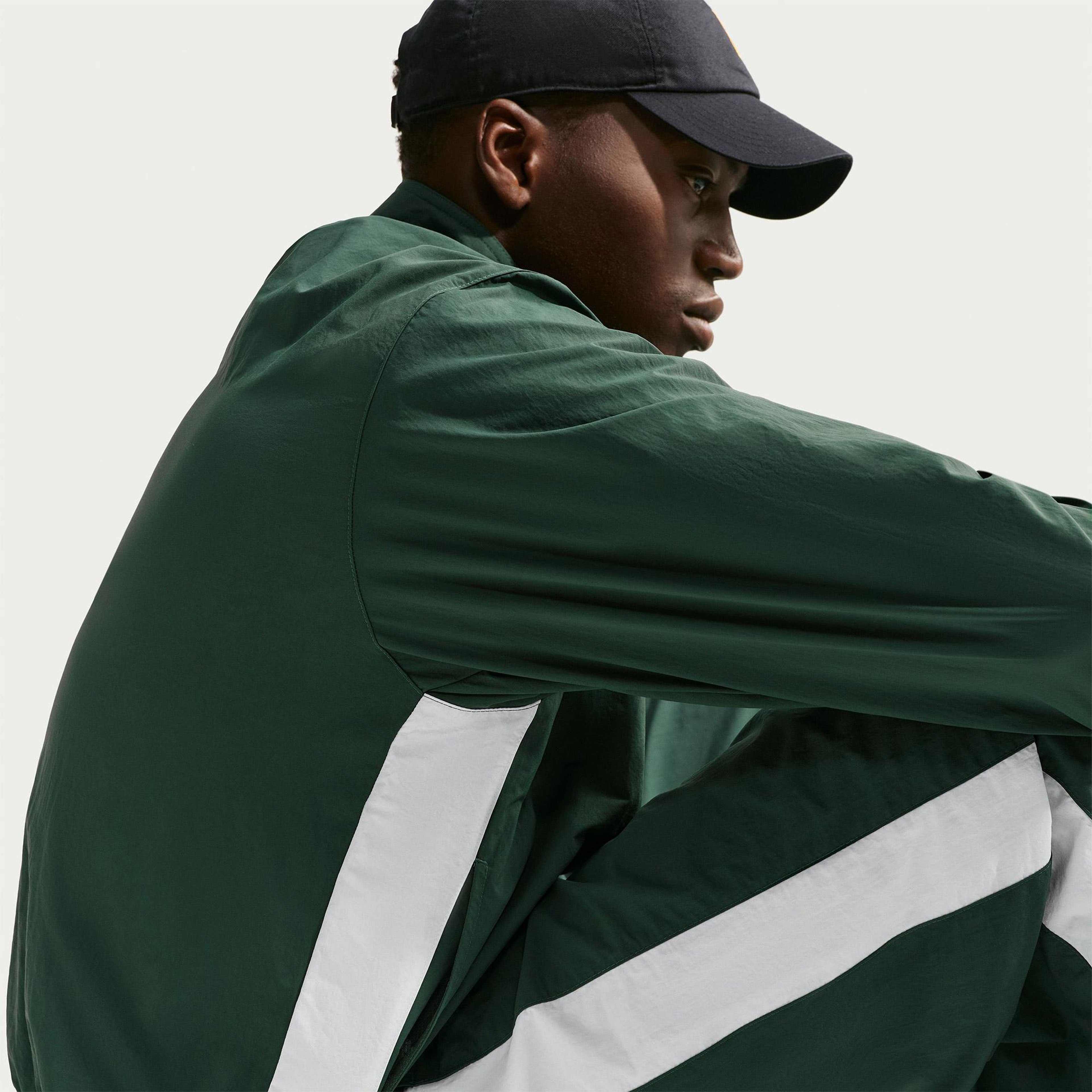 Nike Sportswear Club Erkek Yeşil Ceket