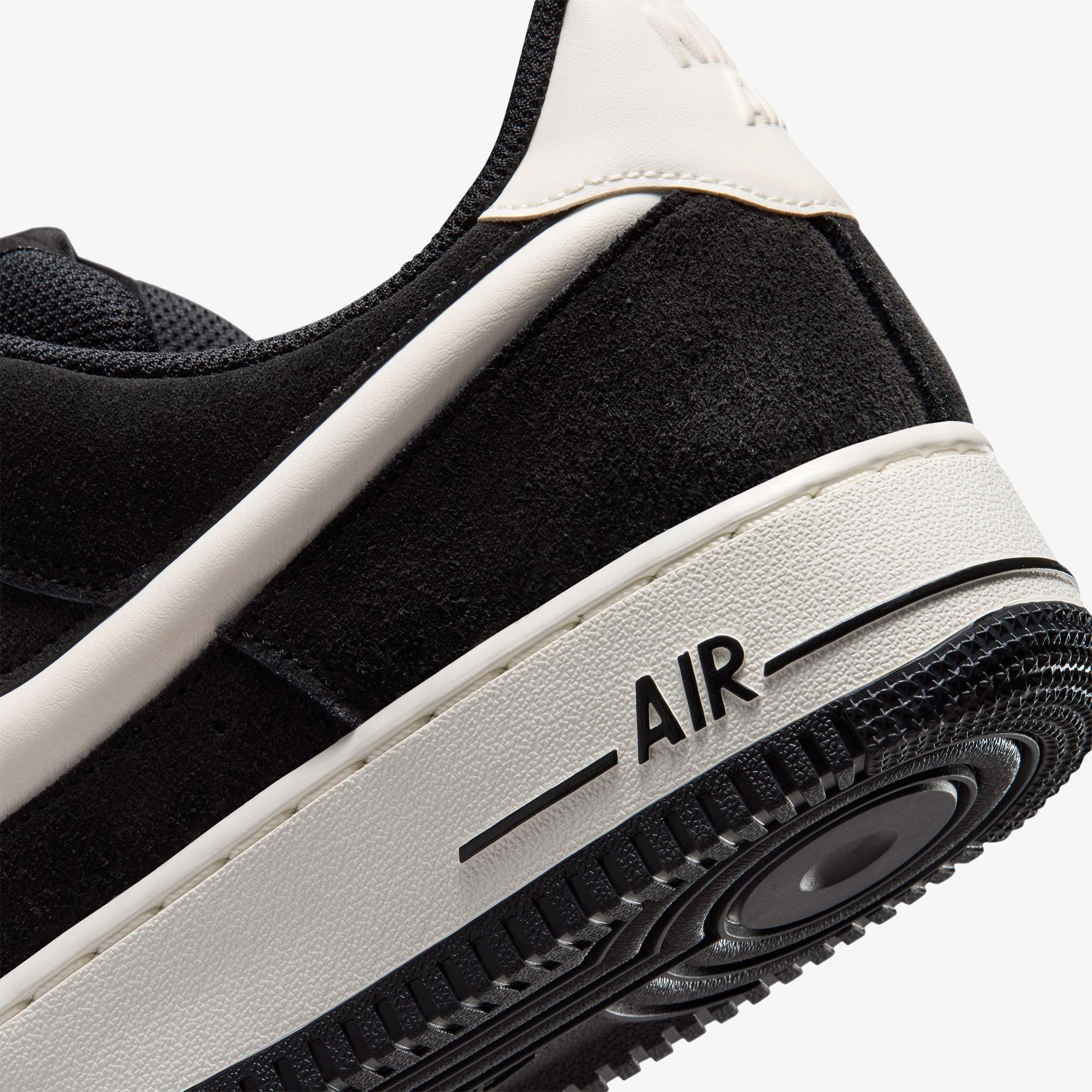 Nike Air Force 1 '07 LV8 Erkek Siyah Spor Ayakkabı