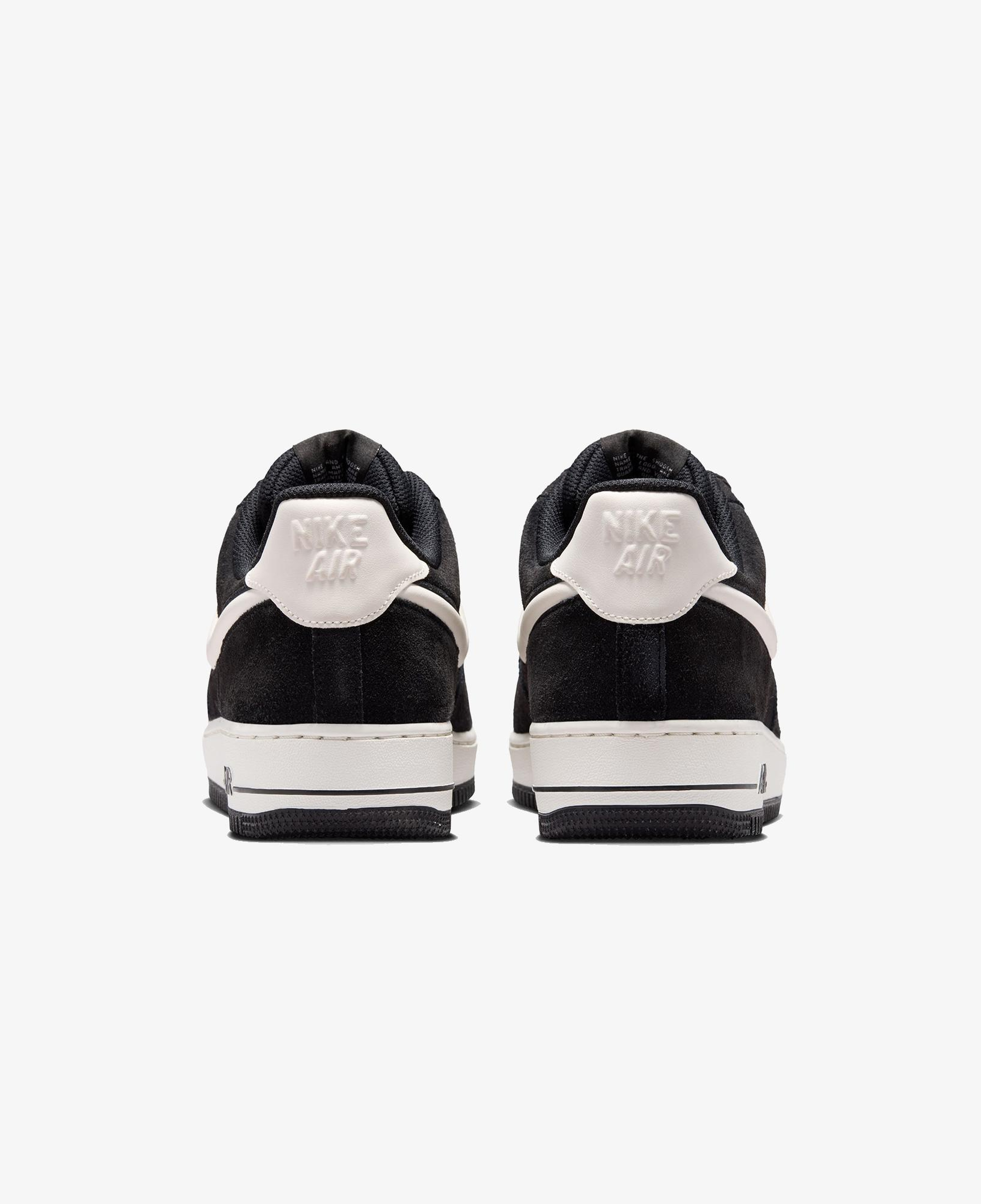Nike Air Force 1 '07 LV8 Erkek Siyah Spor Ayakkabı