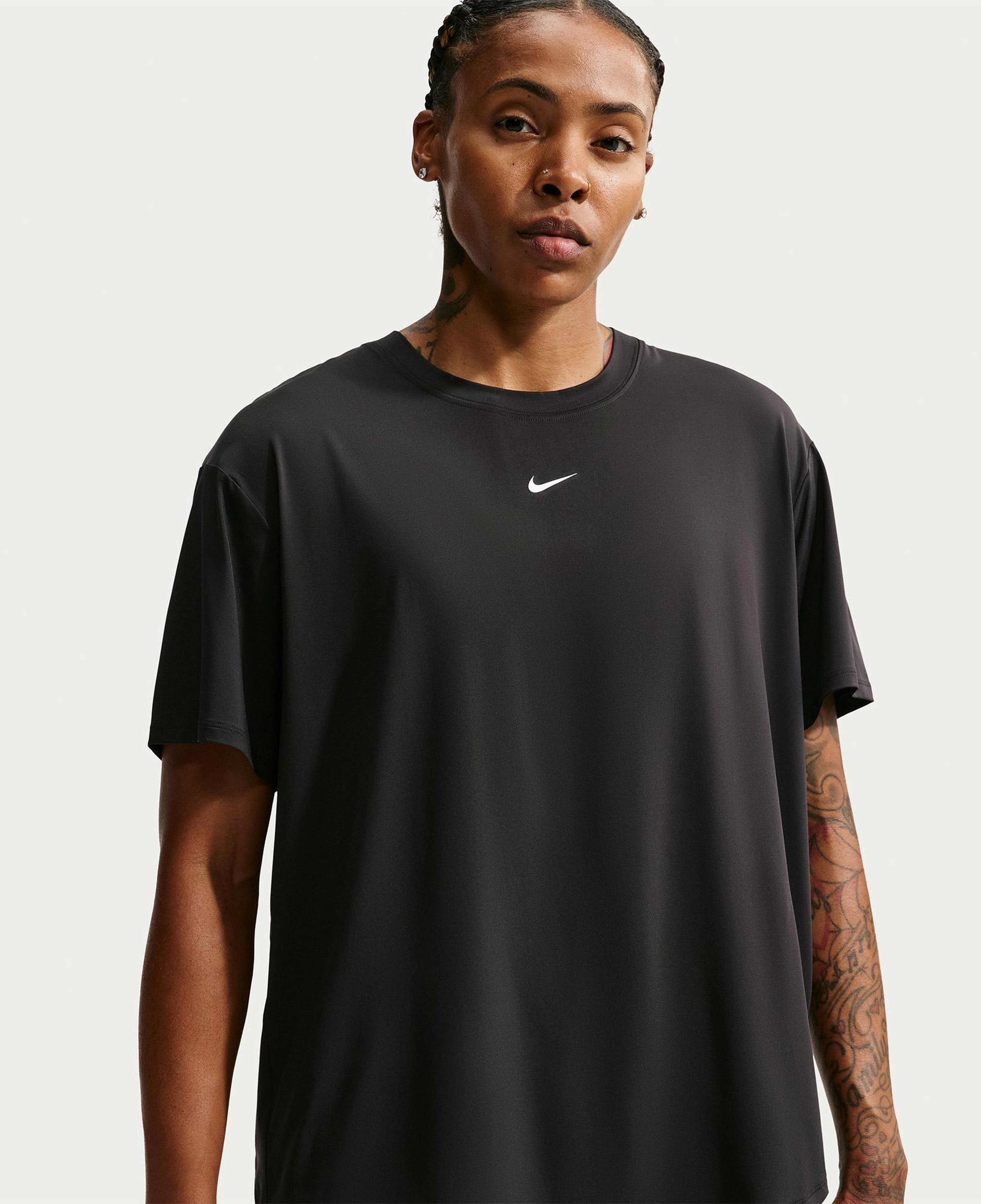 Nike One Dri-Fit Kadın Siyah T-Shirt