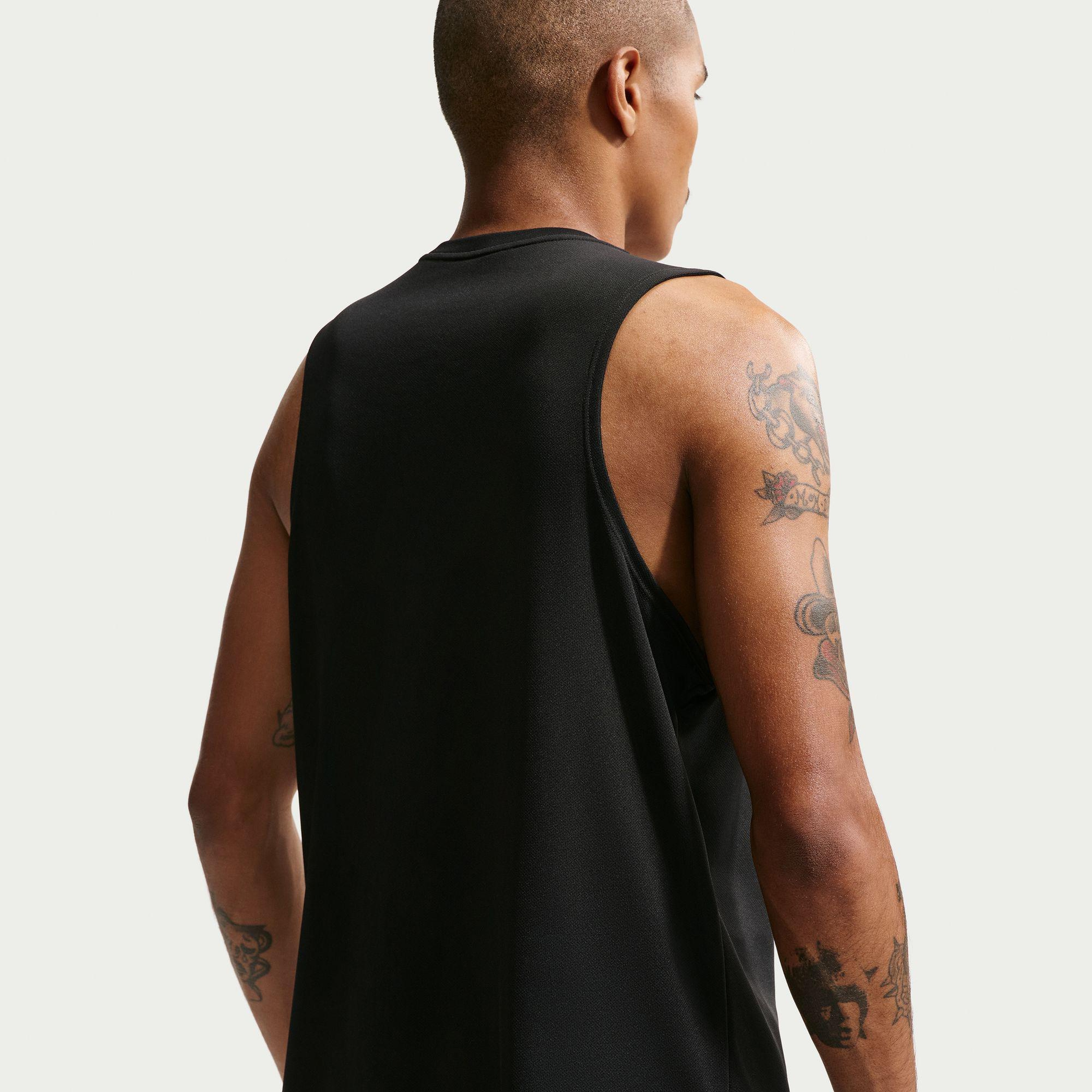 Nike Dri-Fit Miler Erkek Siyah Kolsuz T-Shirt