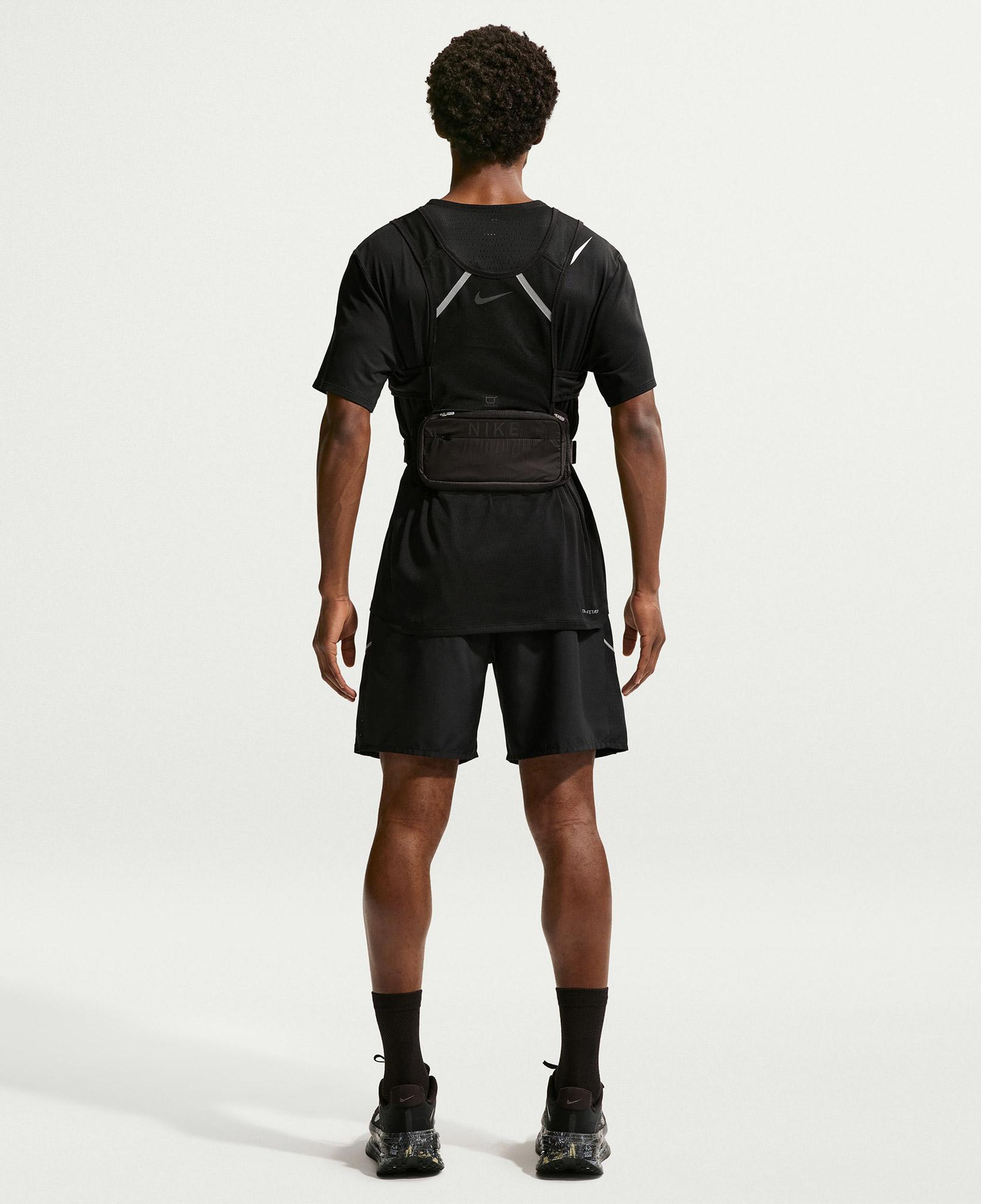 Nike Dri-Fit Miler 18 cm Erkek Siyah Şort