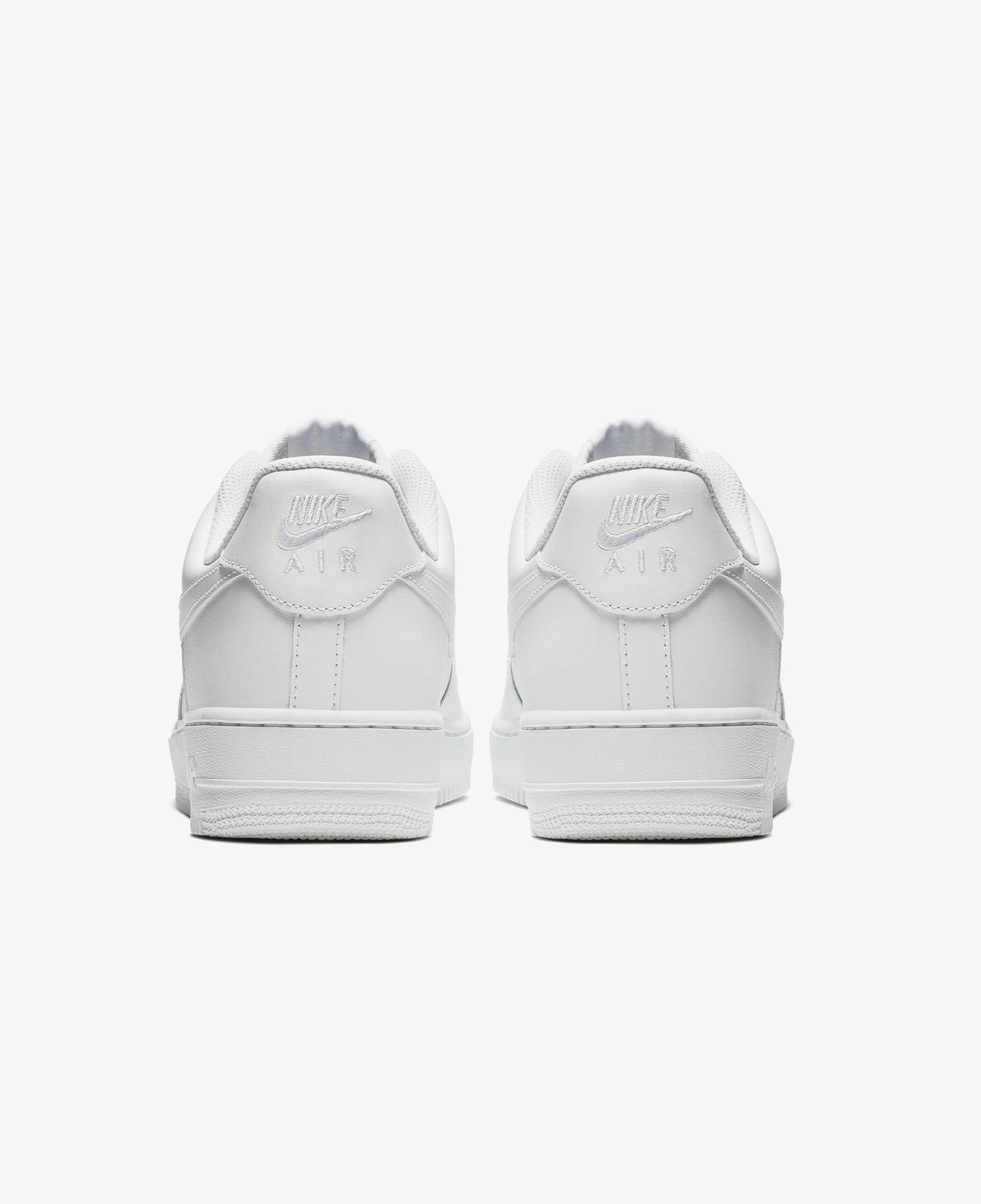 Nike Air Force 1 07 Erkek Beyaz Spor Ayakkabı