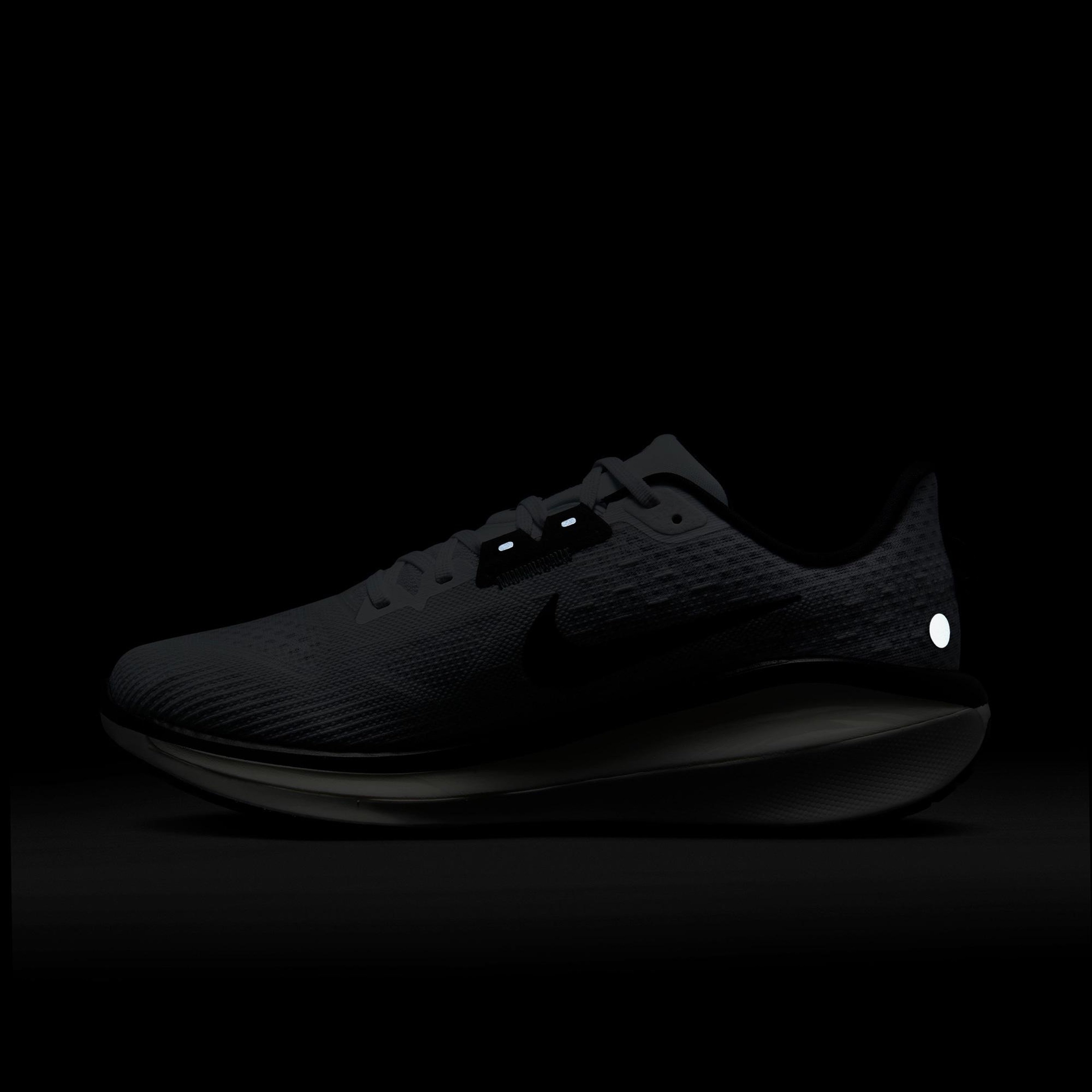 Nike Vomero 17 Erkek Beyaz Spor Ayakkabı