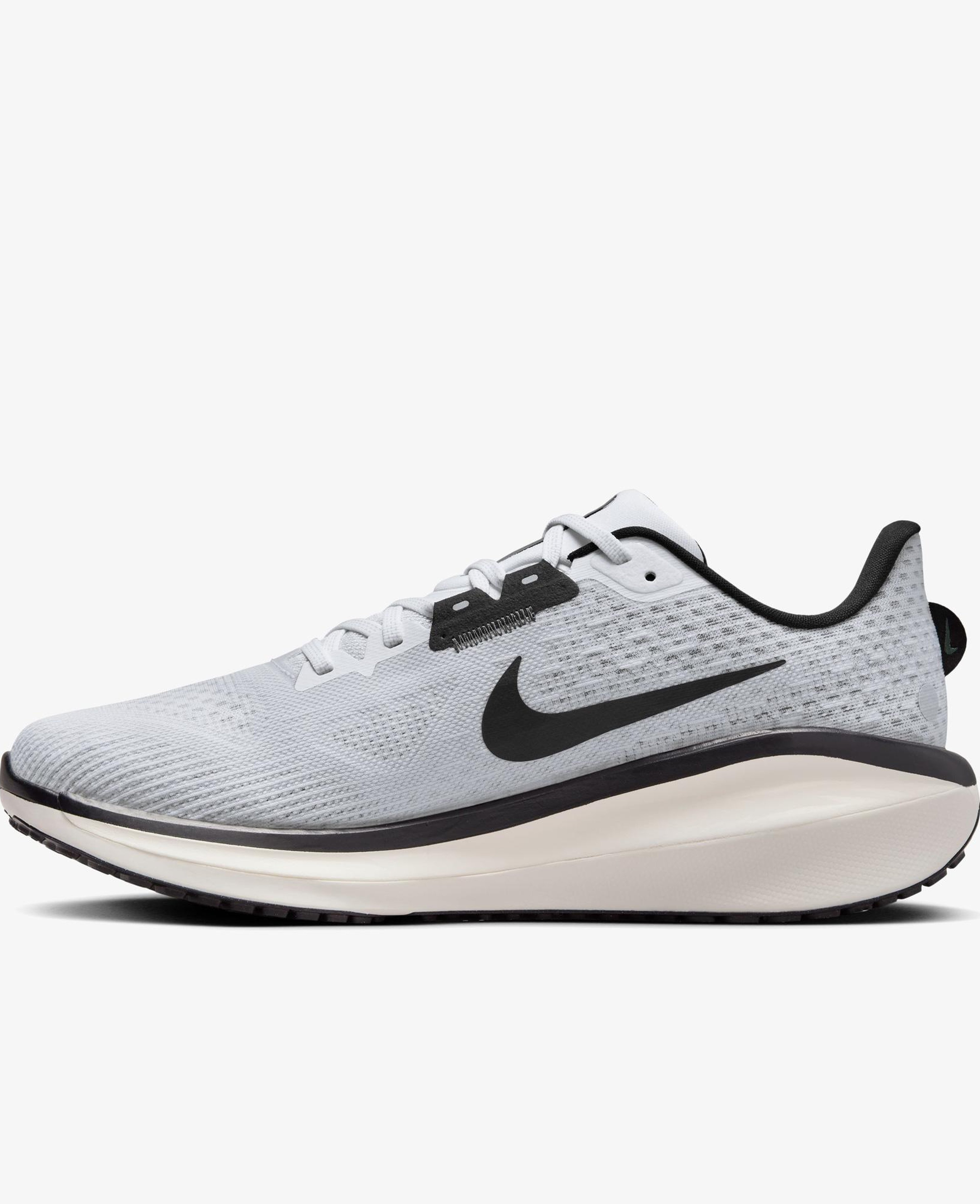 Nike Vomero 17 Erkek Beyaz Spor Ayakkabı