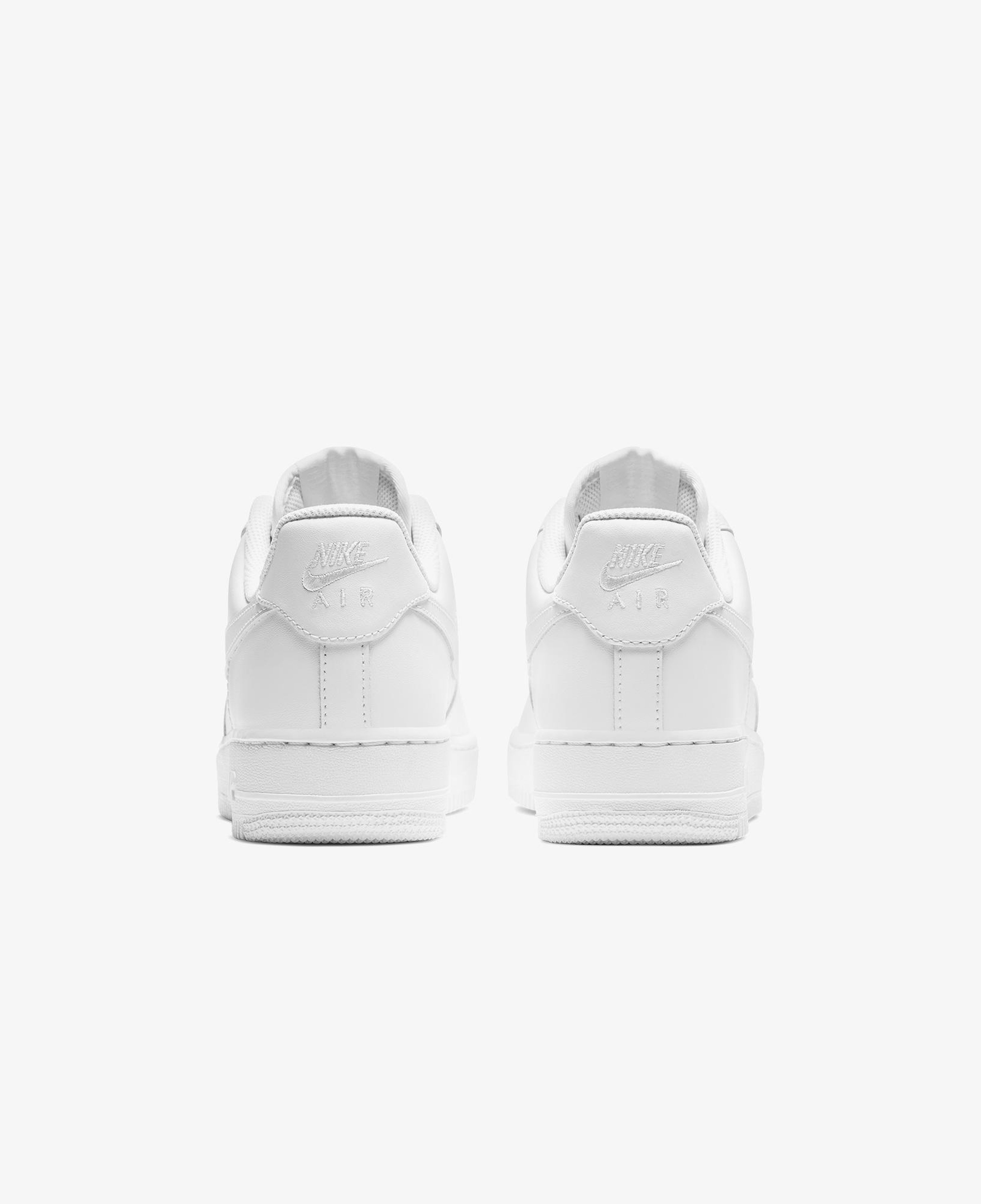 Nike Air Force 1 '07 Kadın Beyaz Spor Ayakkabı