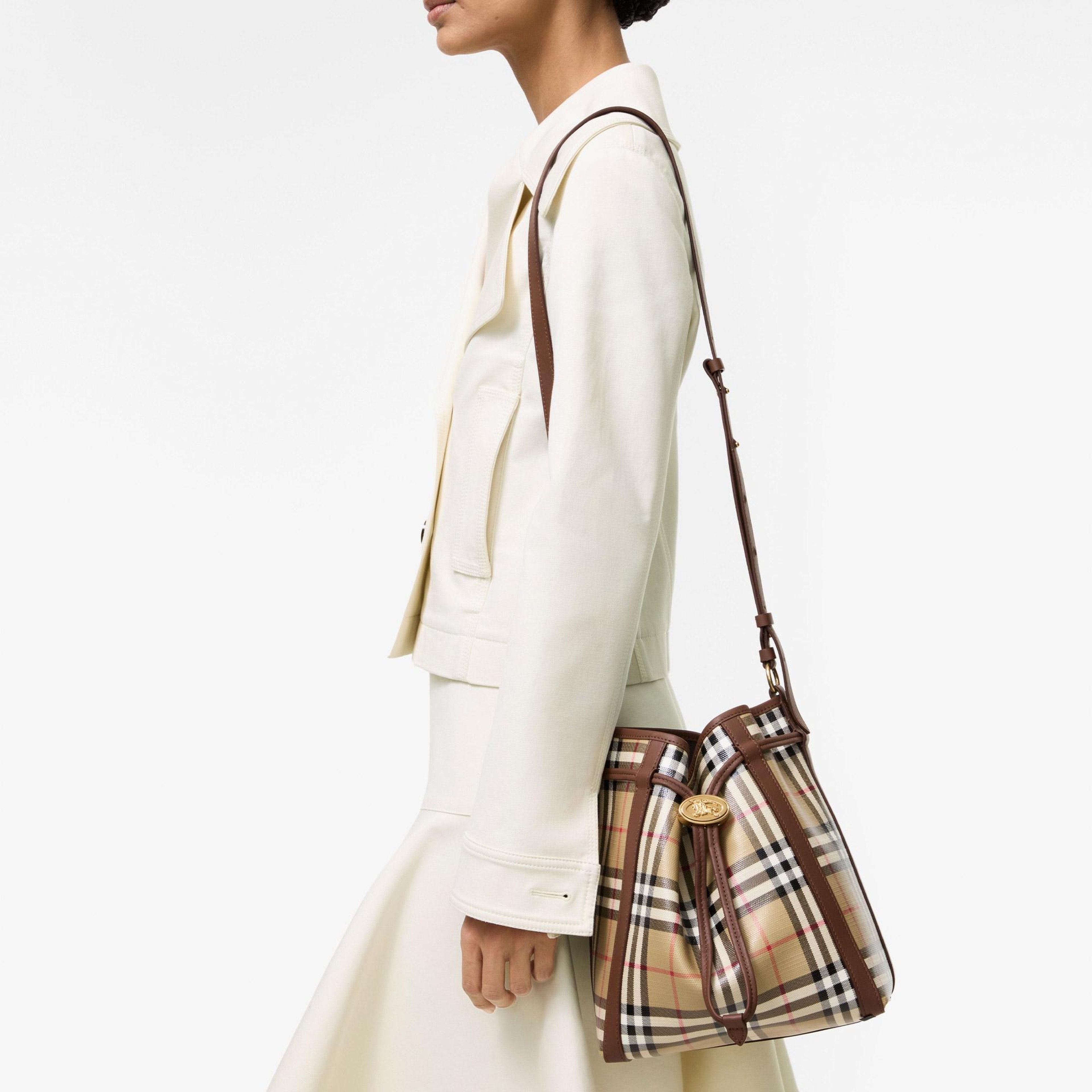 Burberry Drawstring Bucket Kadın Bej Omuz Çantası