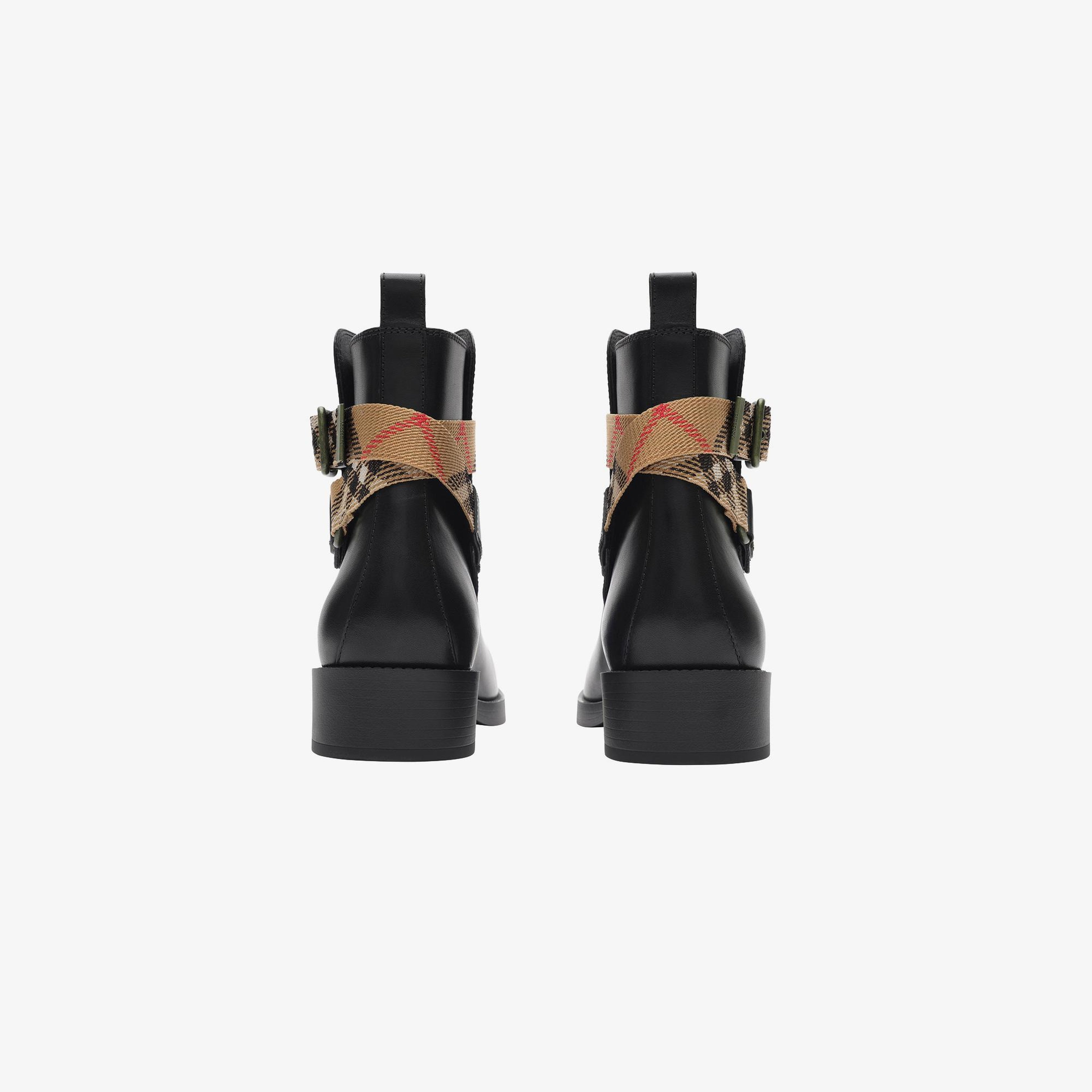 Burberry Huntley Bootie Kadın Siyah Bot