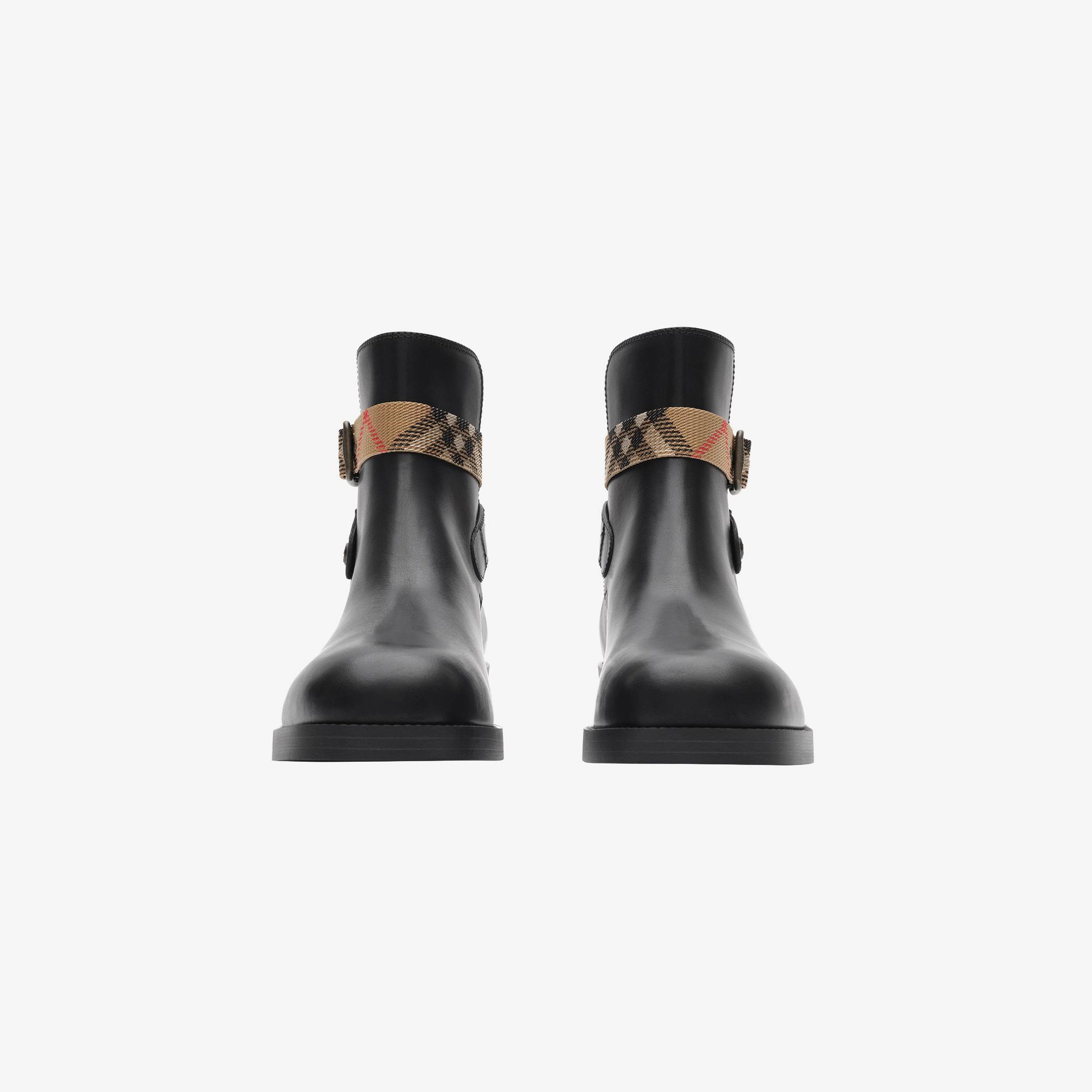 Burberry Huntley Bootie Kadın Siyah Bot