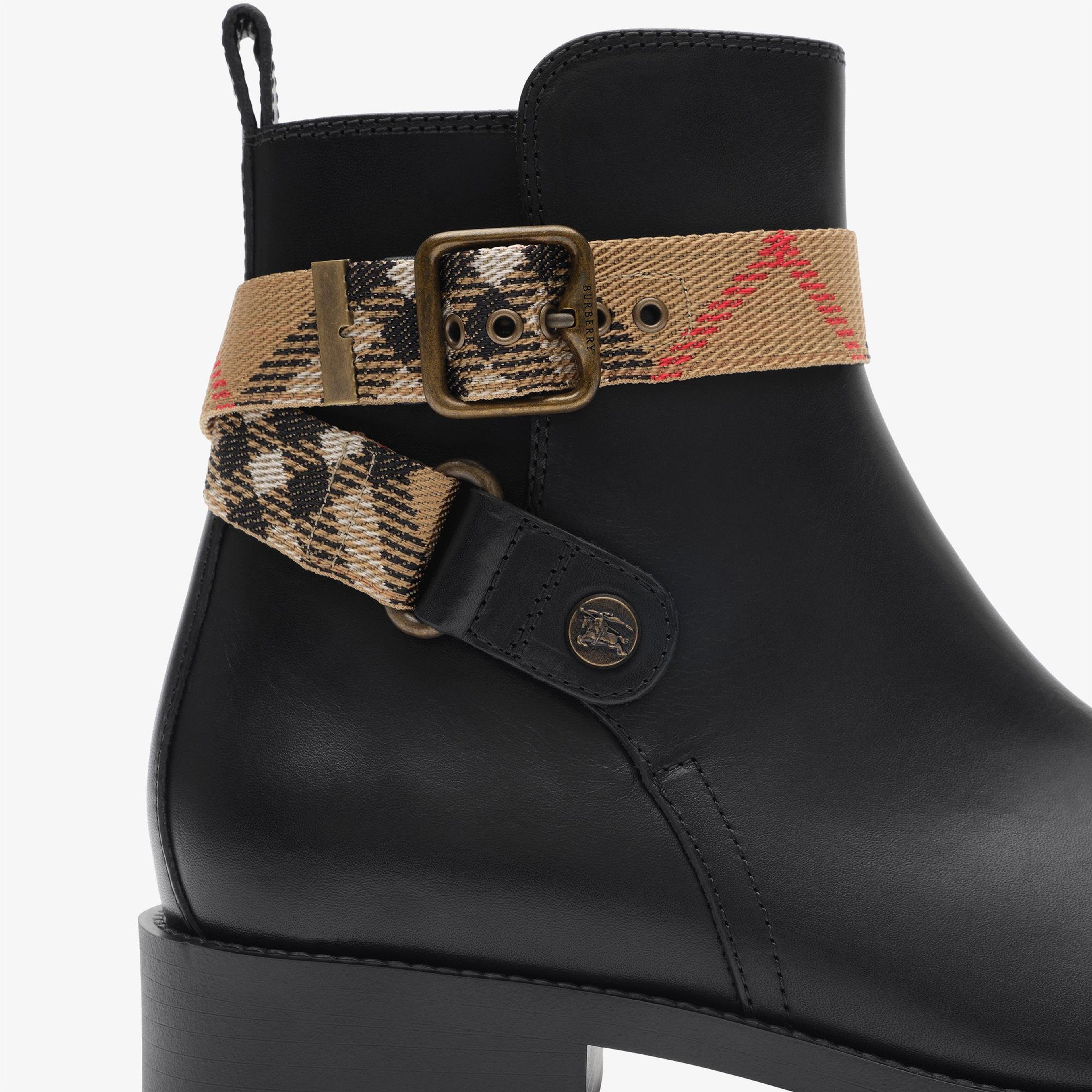 Burberry Huntley Bootie Kadın Siyah Bot