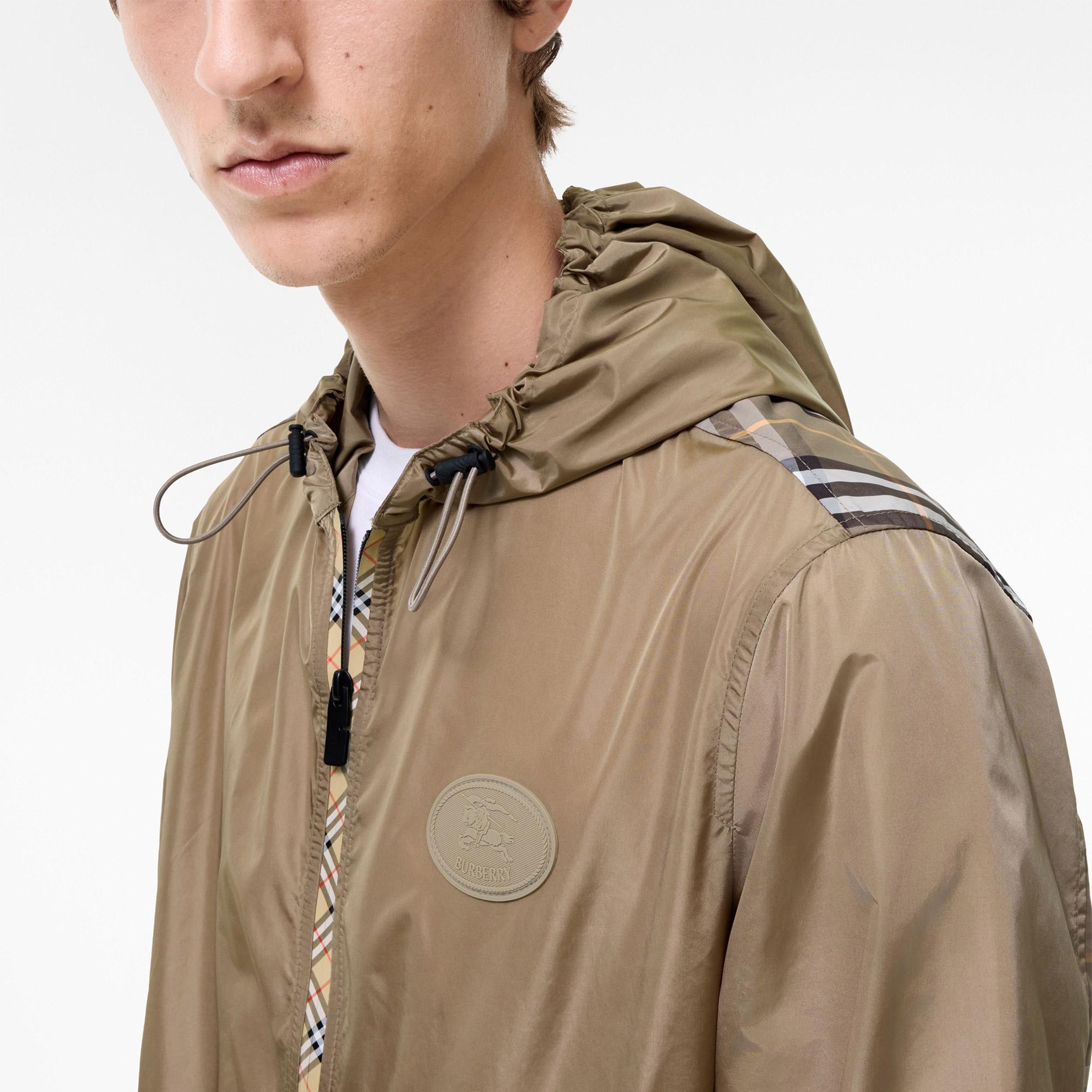 Burberry Newport Erkek Kahverengi Mont