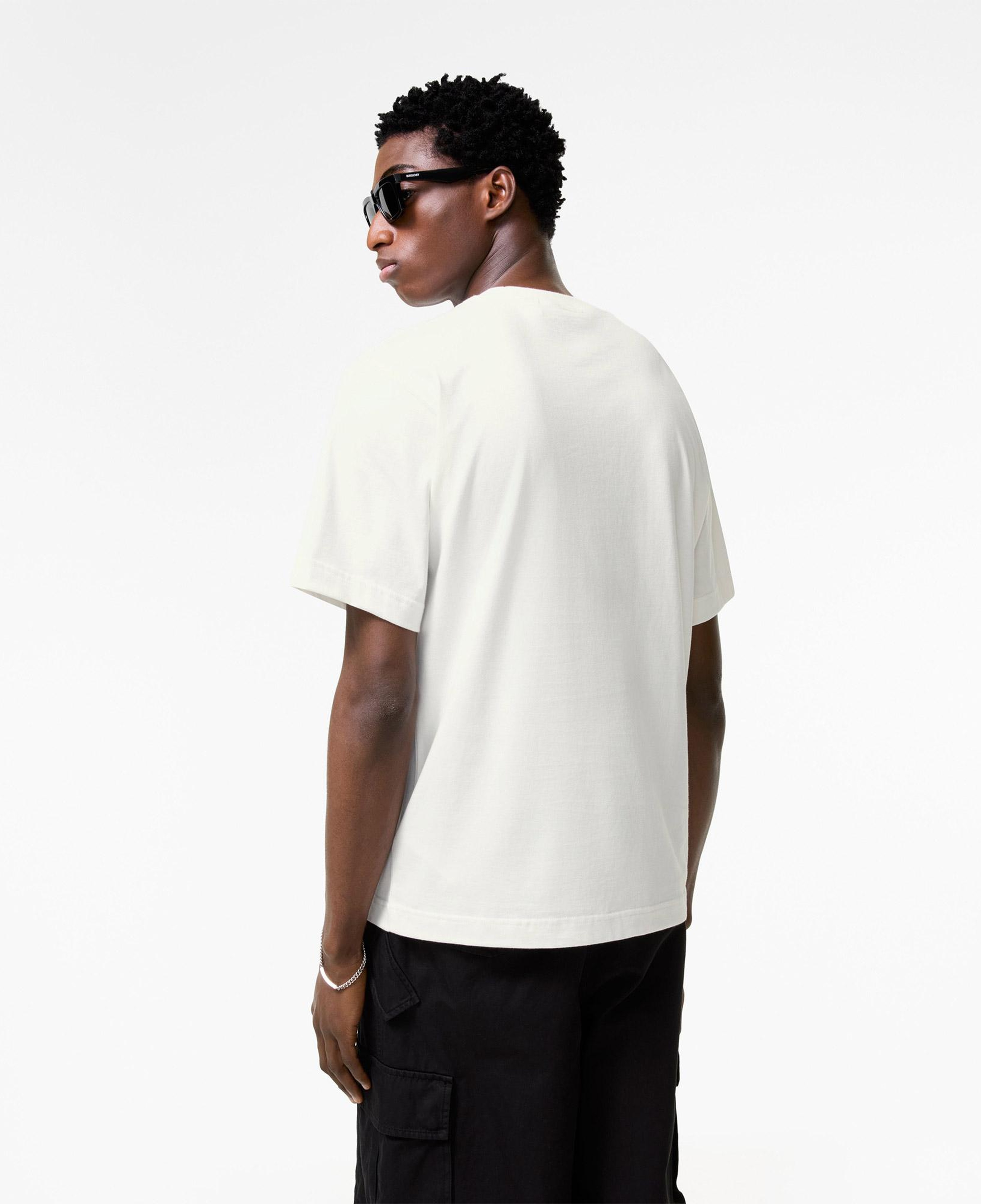 Burberry Ryan Flag Erkek Beyaz T-Shirt