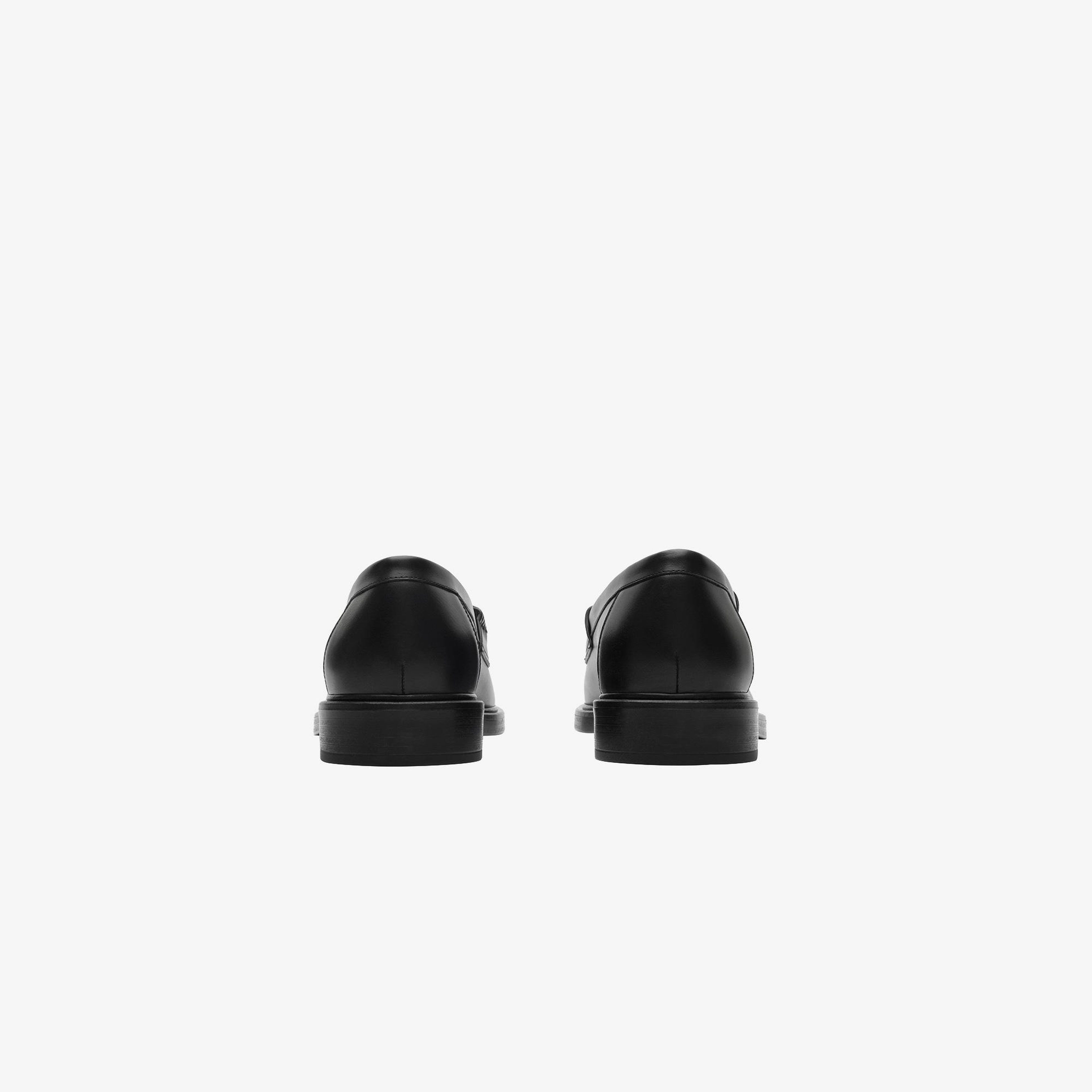 Burberry Pembroke Loafer Erkek Siyah Loafer