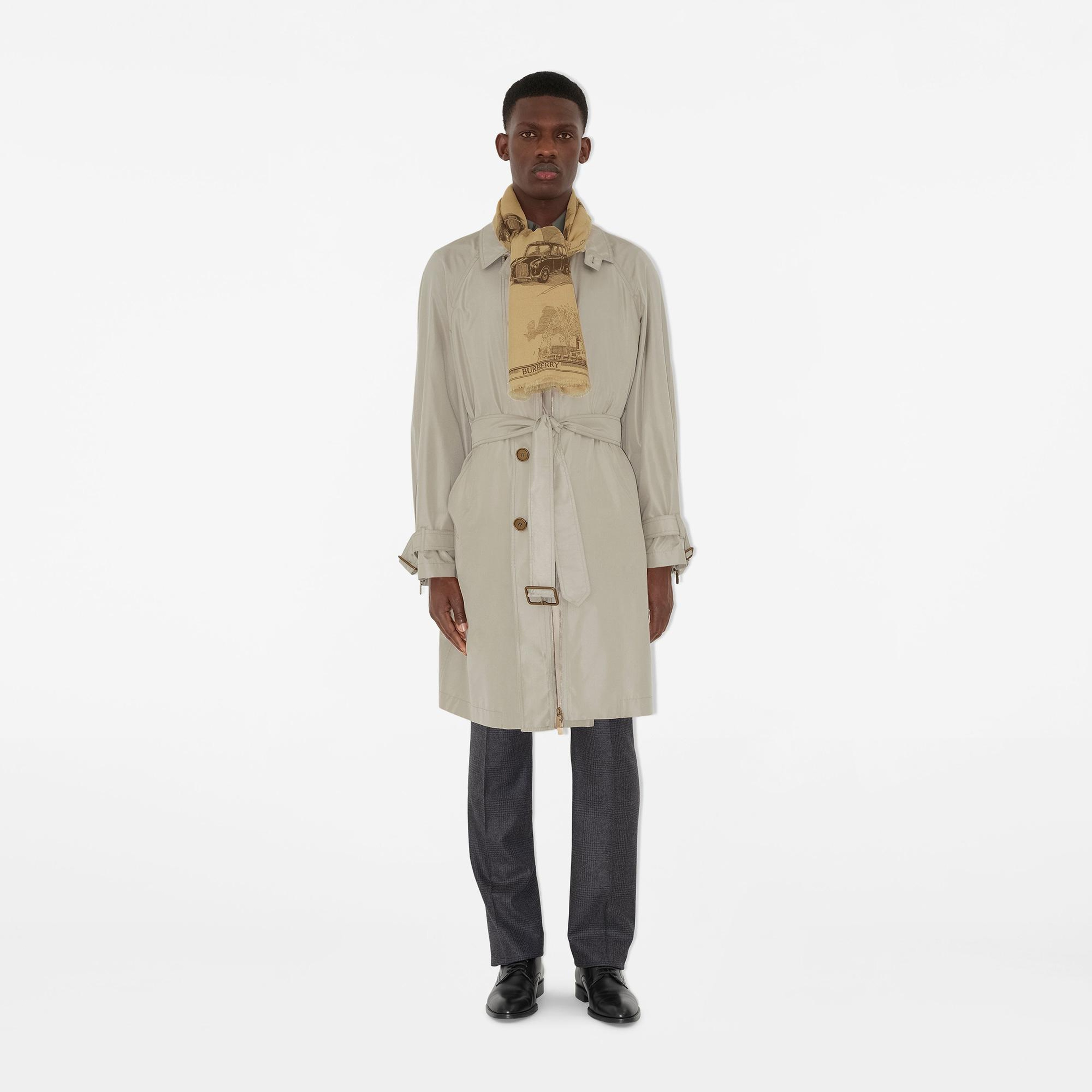 Burberry 195X135 London Landmarks Wool Silk Kadın Bej Atkı