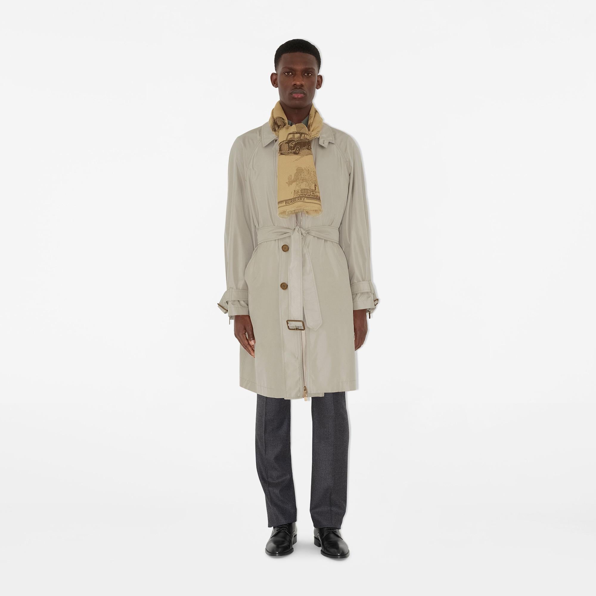 Burberry 195X135 London Landmarks Wool Silk Kadın Bej Atkı