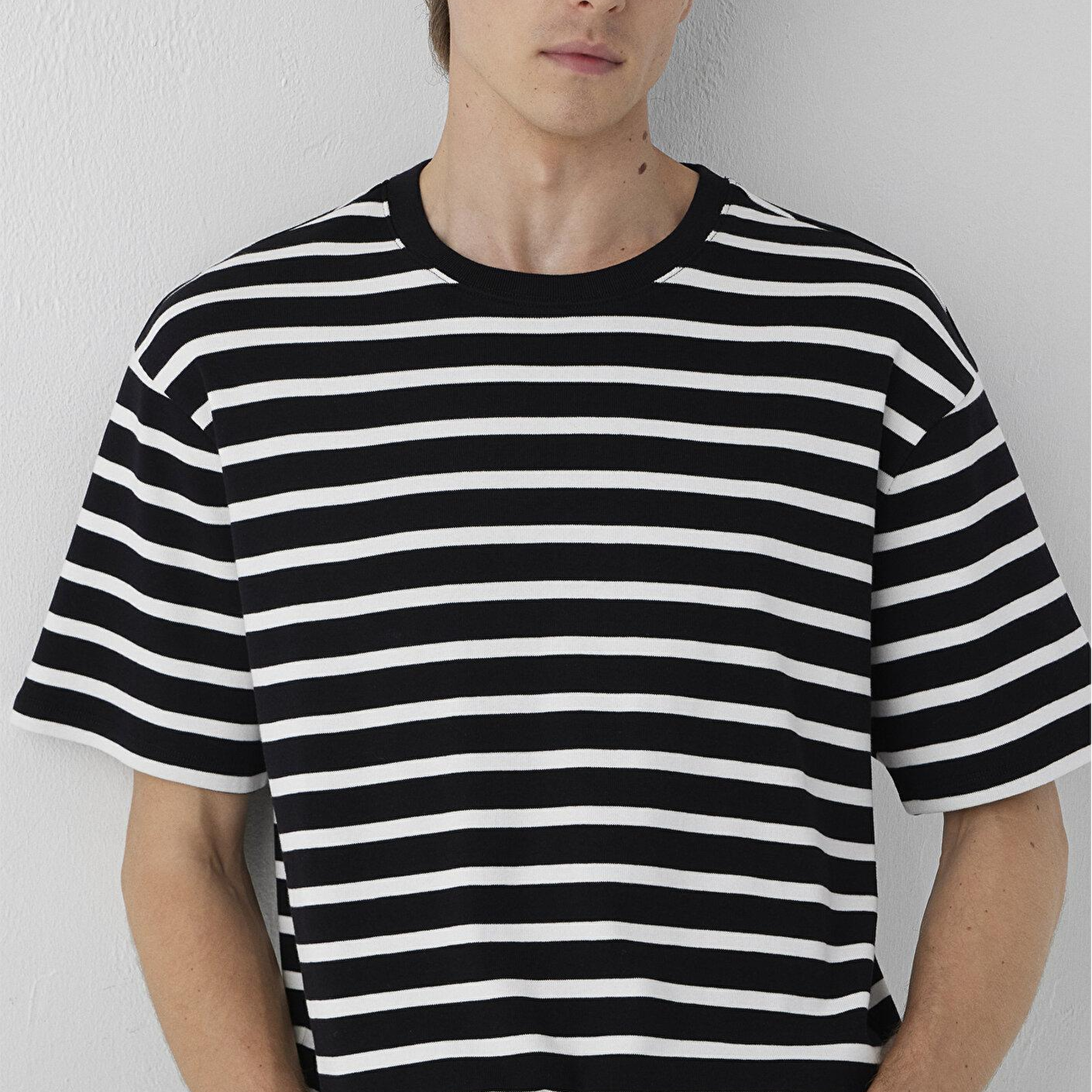 Mavi Mavi Black Ekru Çizgili Siyah Tişört Loose Fit / Bol Rahat Kesim 0612860-70057
