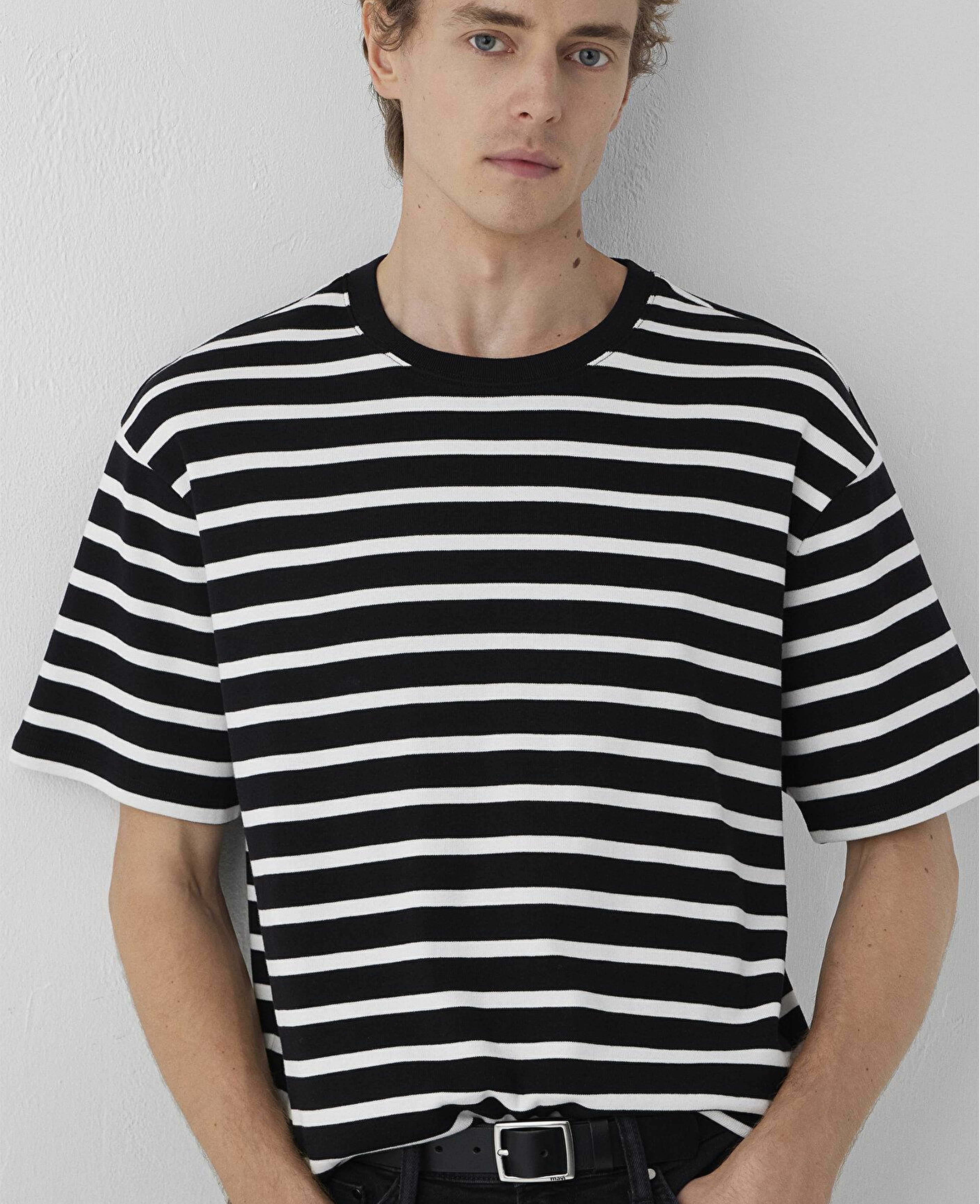 Mavi Mavi Black Ekru Çizgili Siyah Tişört Loose Fit / Bol Rahat Kesim 0612860-70057