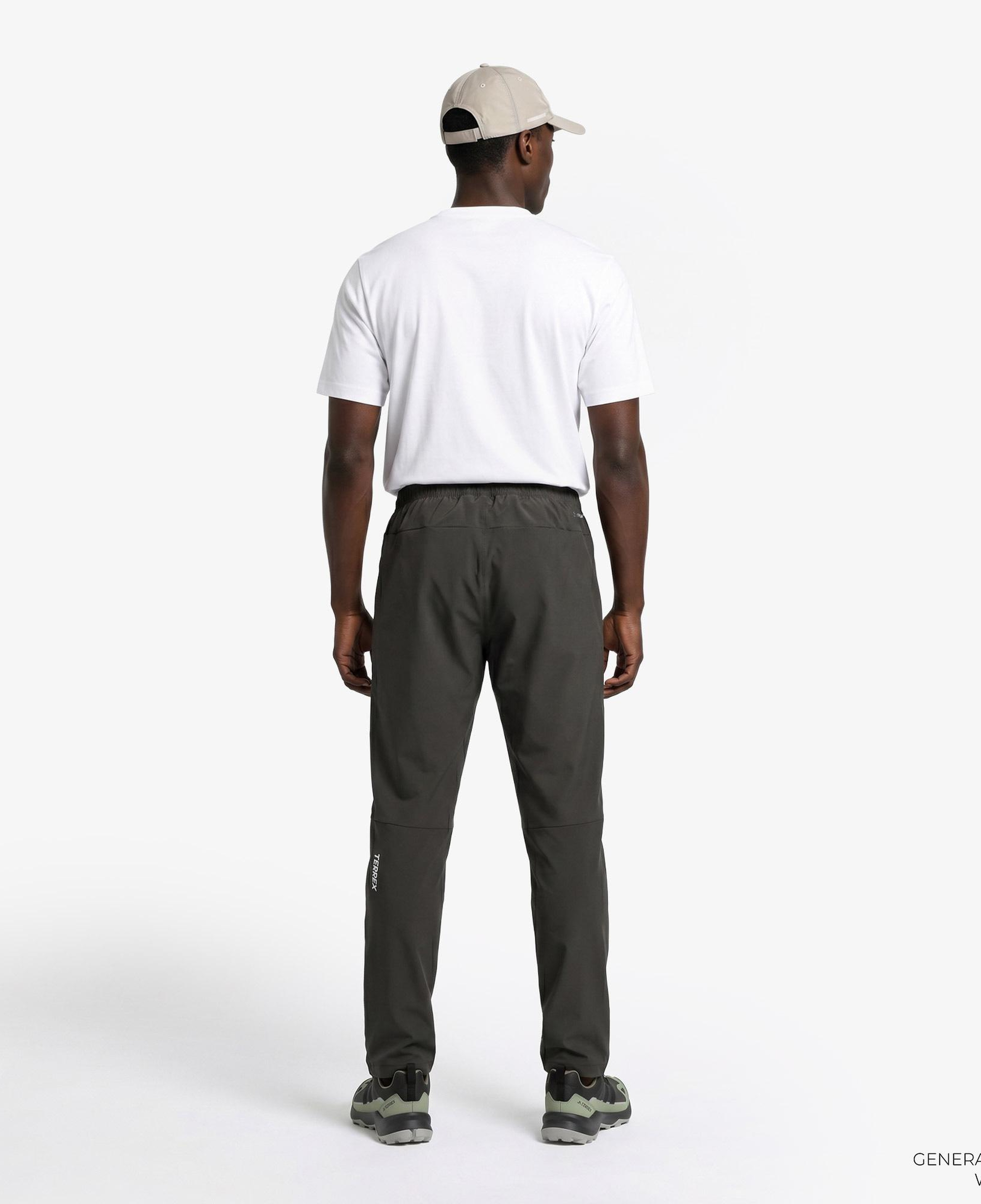 adidas Terrex Multi Essentials Stretch Erkek Yeşil Eşofman Altı