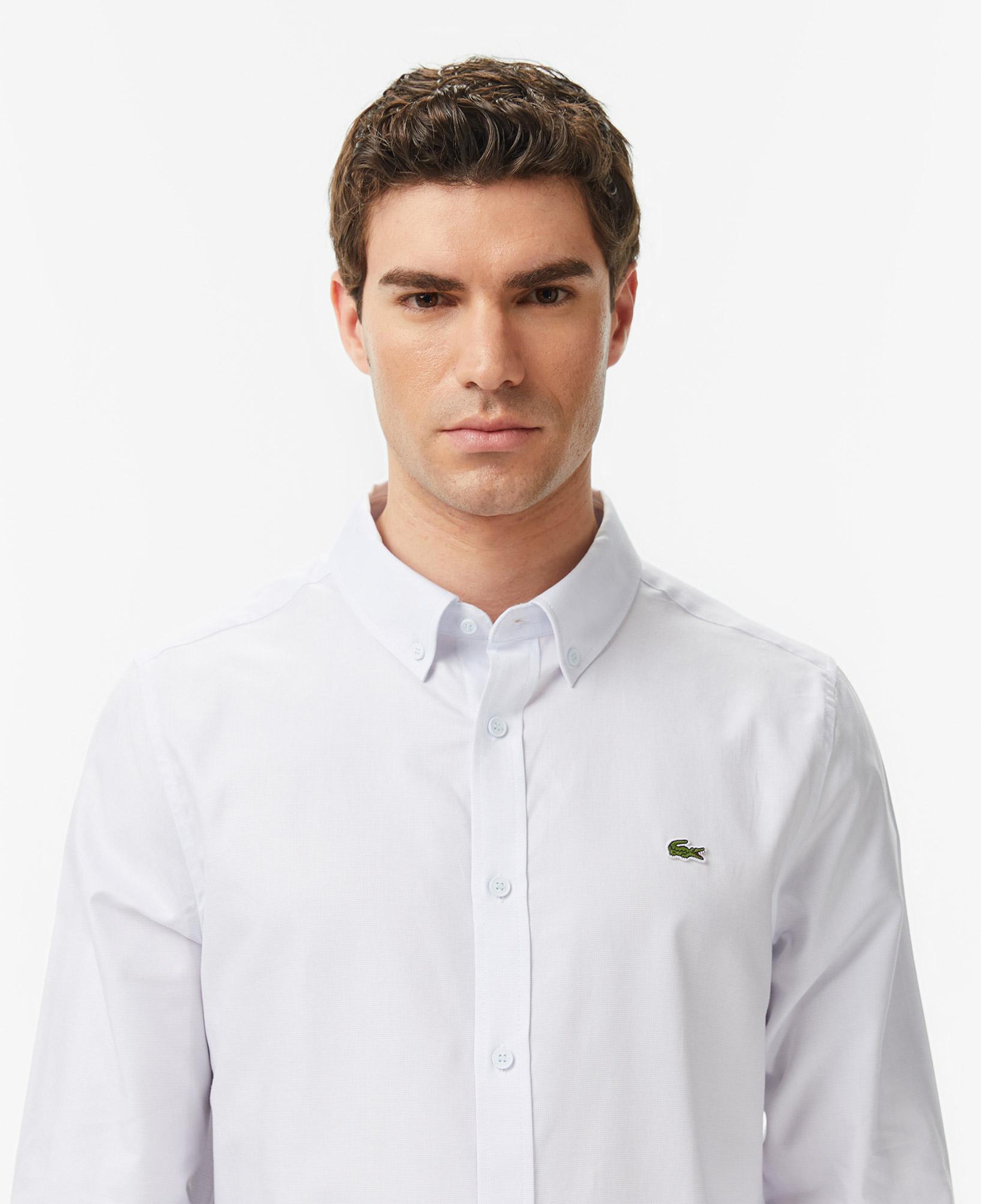 Erkek Slim Fit Düğmeli Yaka Açık Mavi Gömlek