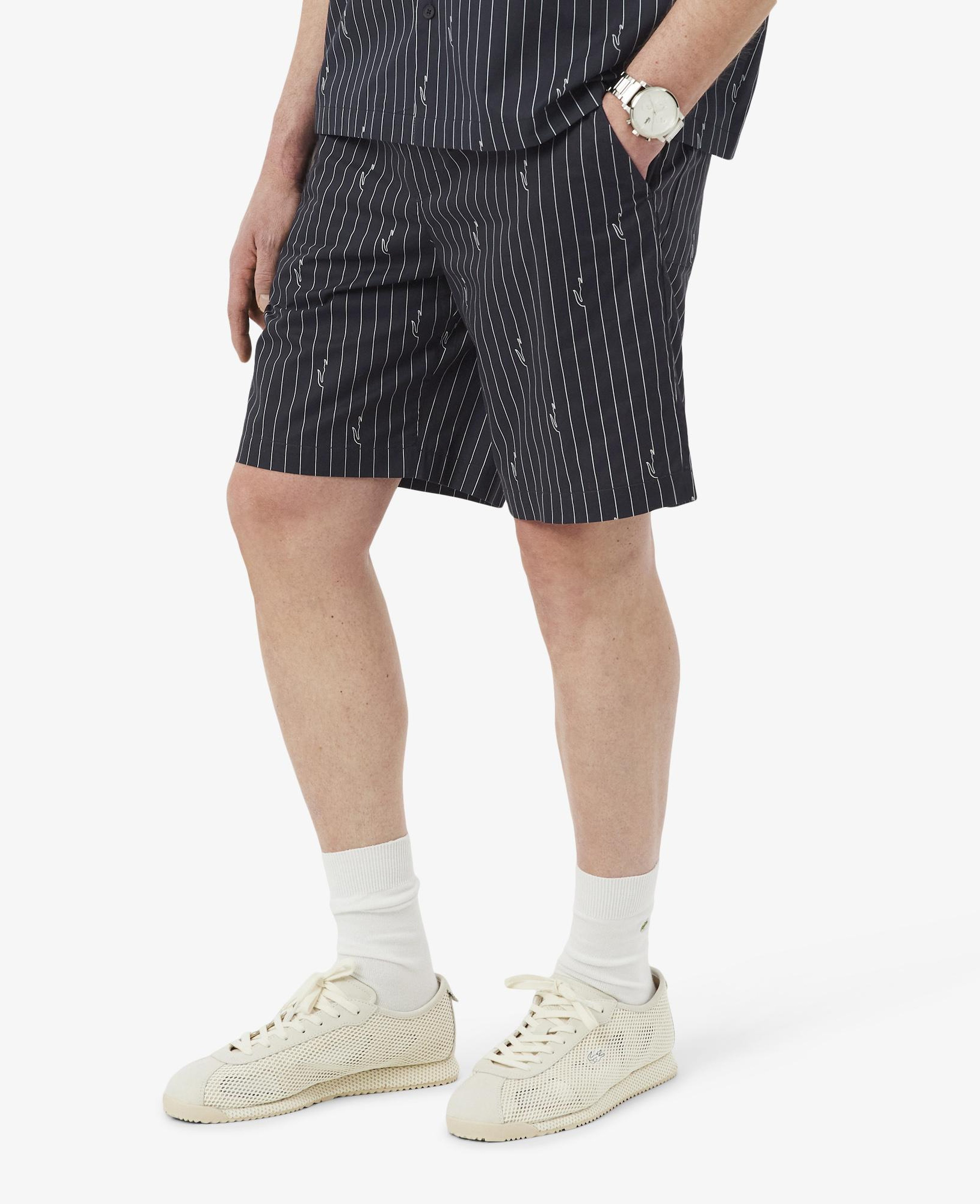 Erkek Relaxed Fit Çizgili Siyah Şort