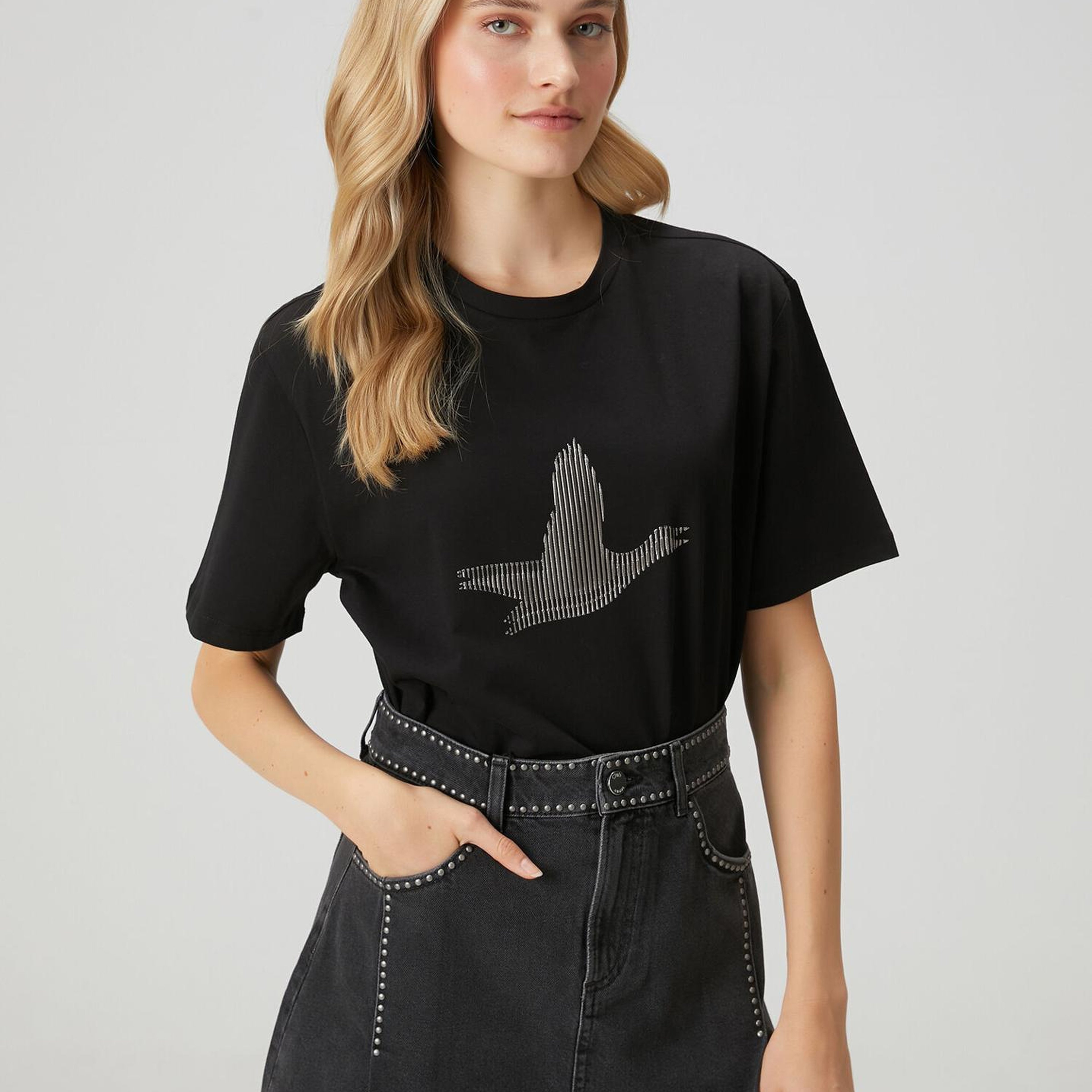 Beymen Club Kadın Siyah Çizgili Logolu T-shirt