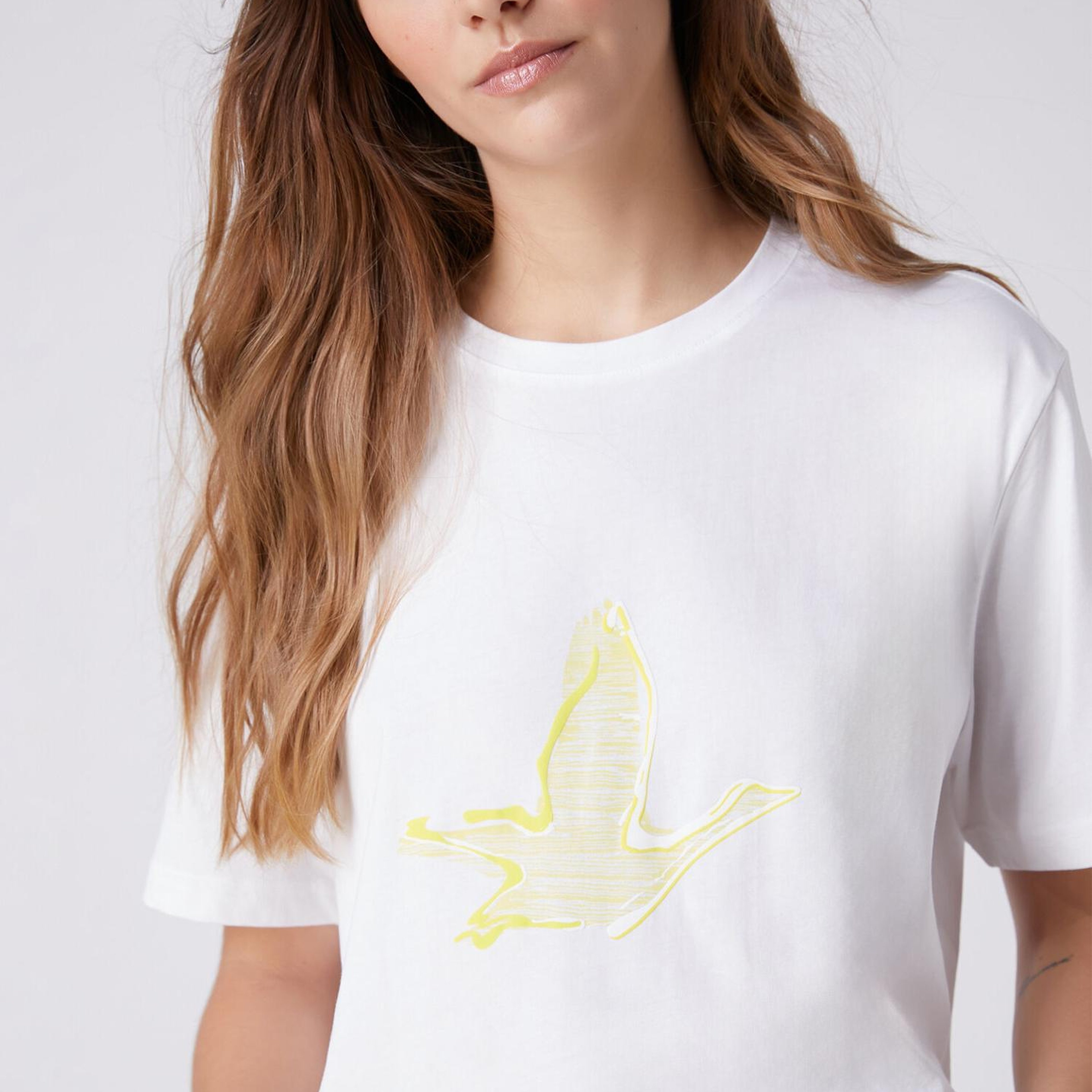 Beymen Club Kadın Kırık Beyaz Sarı Logolu T-shirt