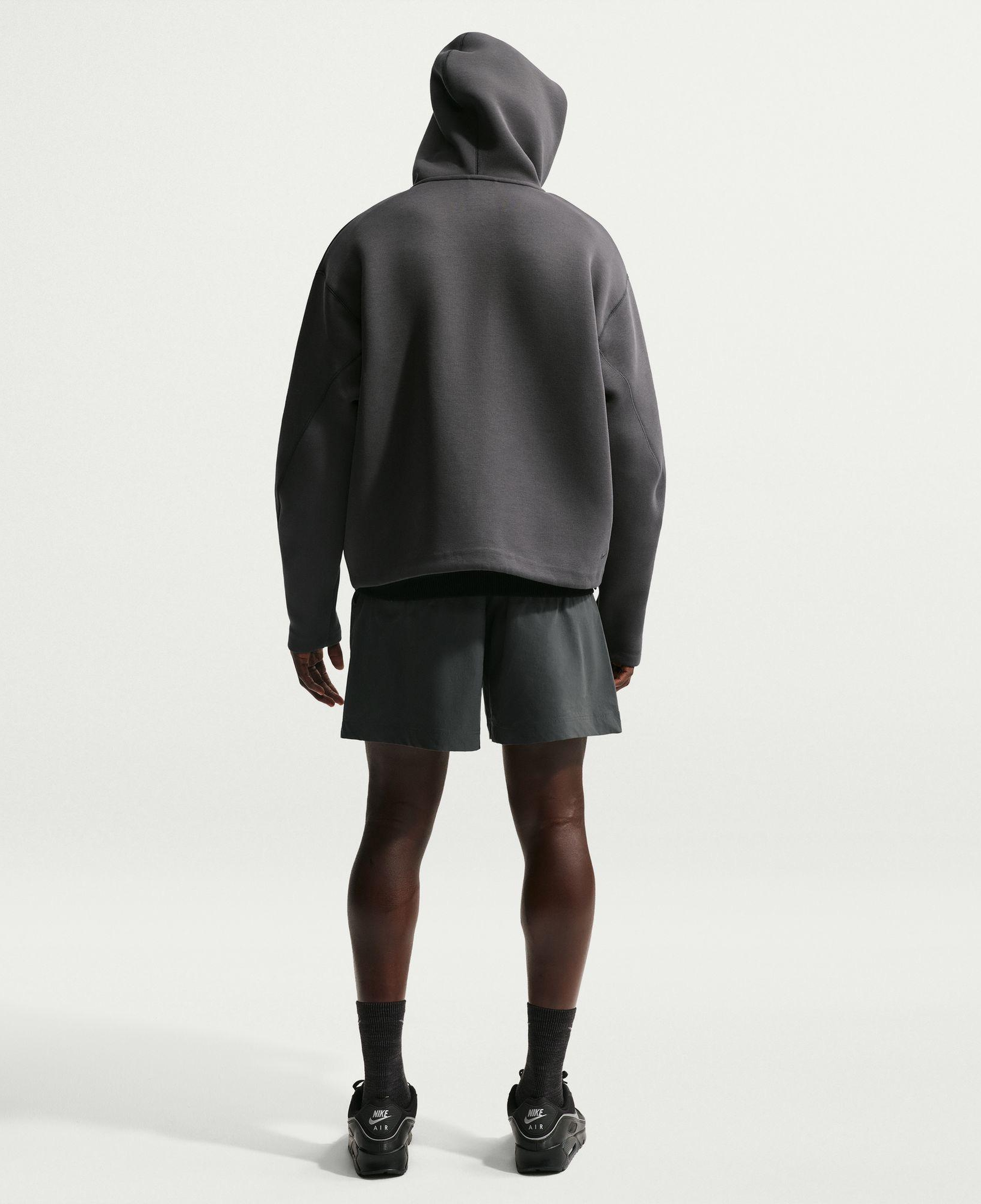 Nike Dri-Fit Tech Woven Erkek Antrasit Şort