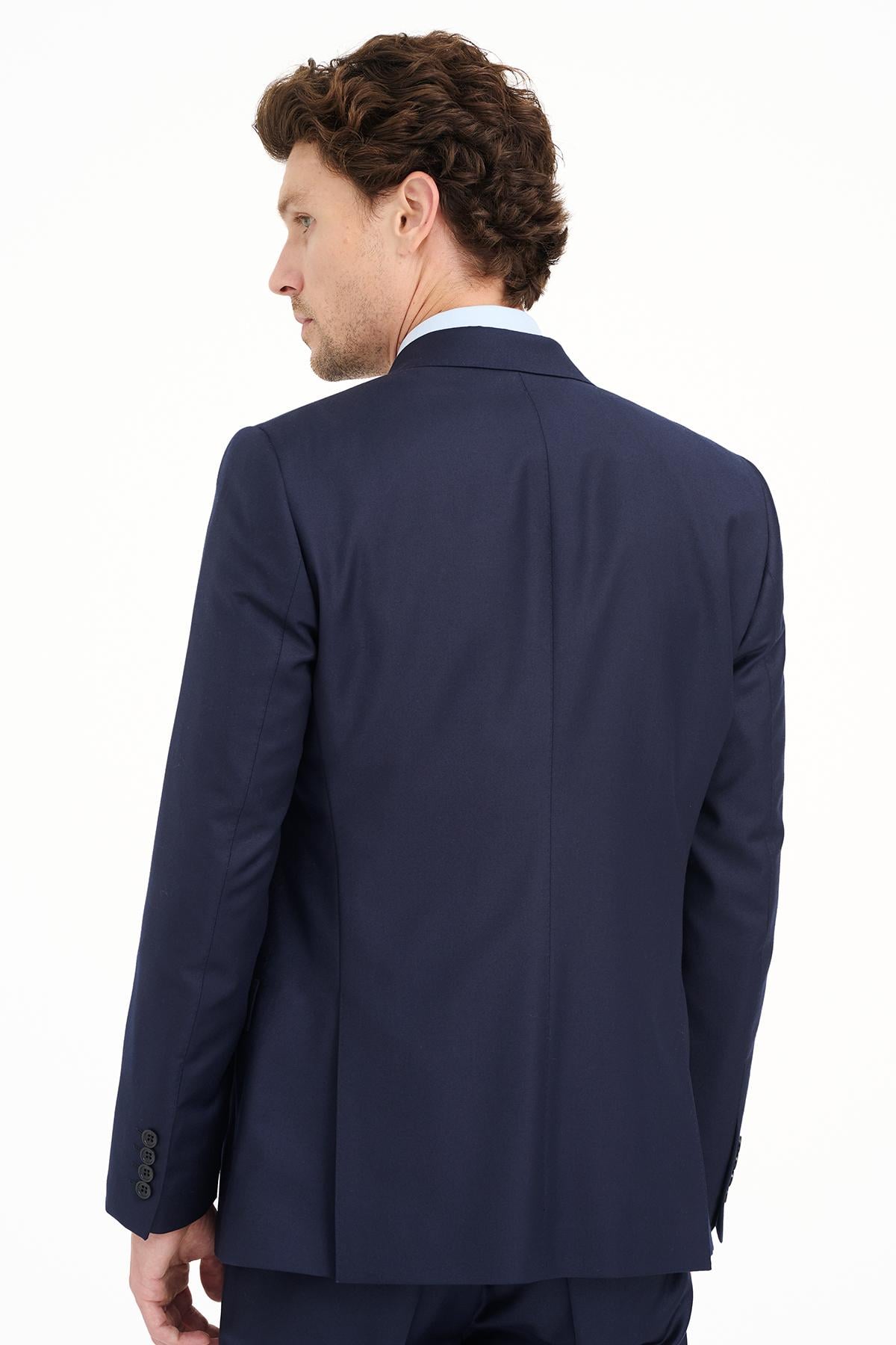 Erkek Lacivert Loro Piana 150's Kumaşıyla Üretilmiş Takım Elbise