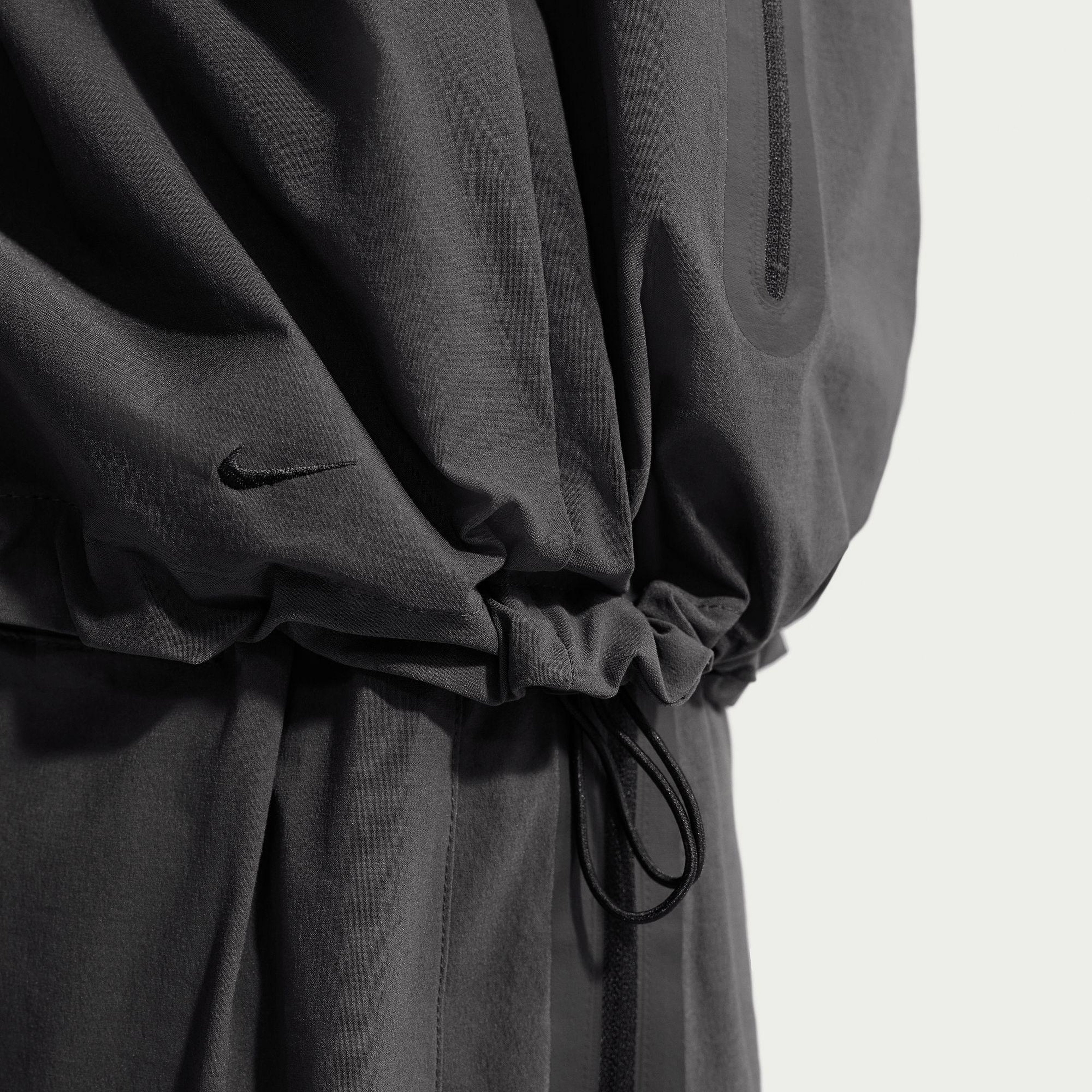 Nike Dri-Fit Tech Woven Windrunner Full-Zip Erkek Antrasit Ceket