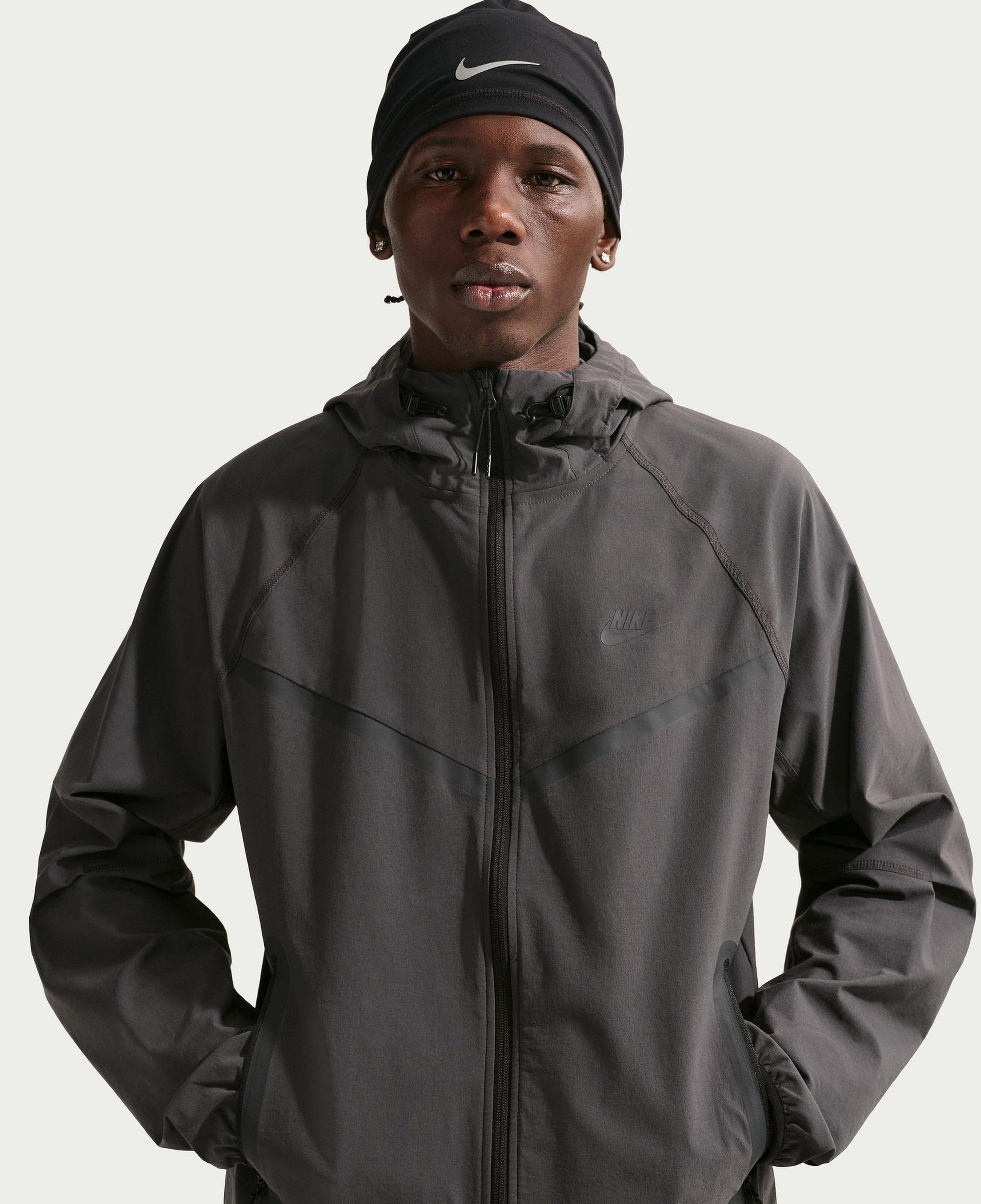 Nike Dri-Fit Tech Woven Windrunner Full-Zip Erkek Antrasit Ceket