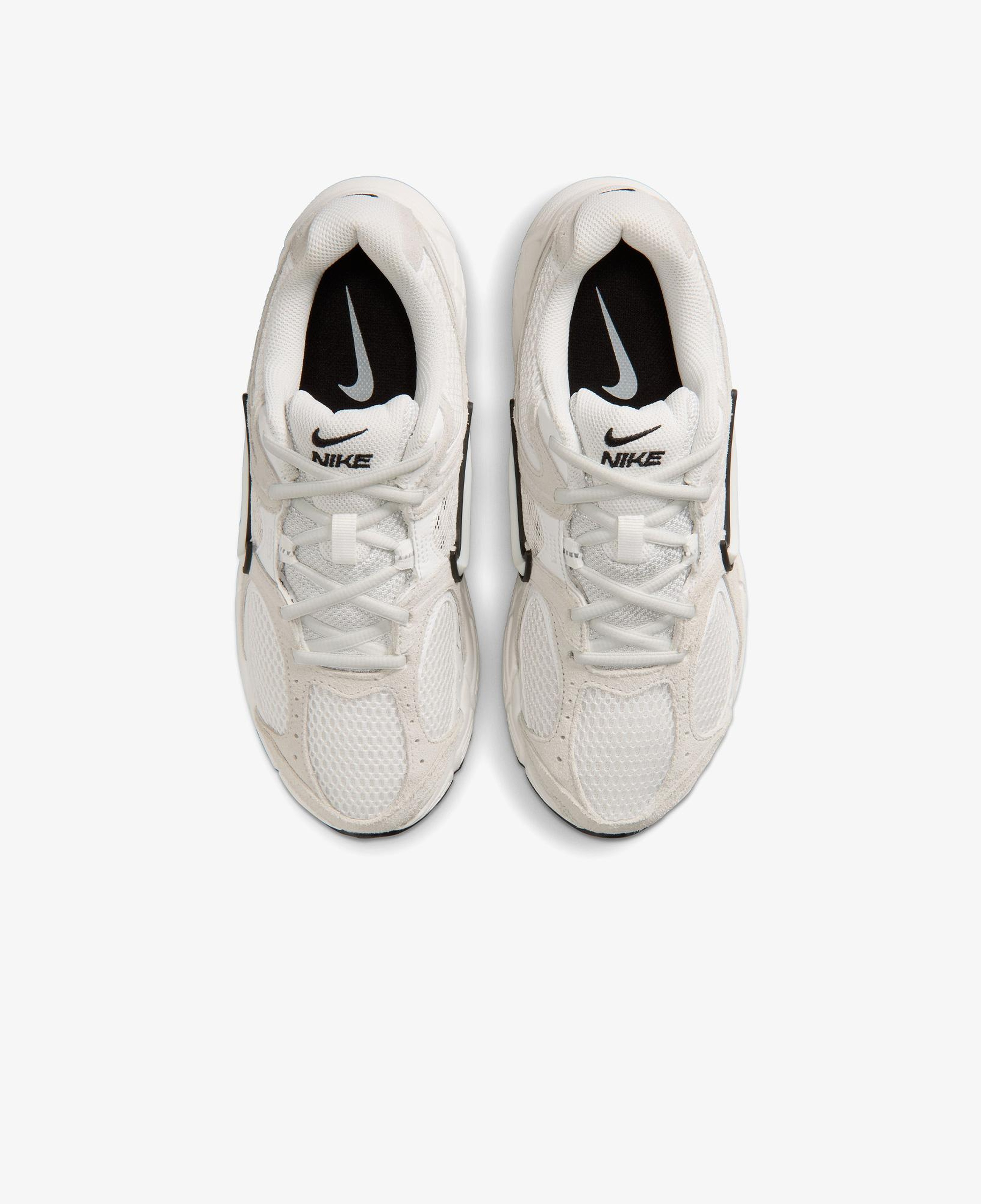Nike V5 RNR Suede 2 Kadın Krem Rengi Spor Ayakkabı