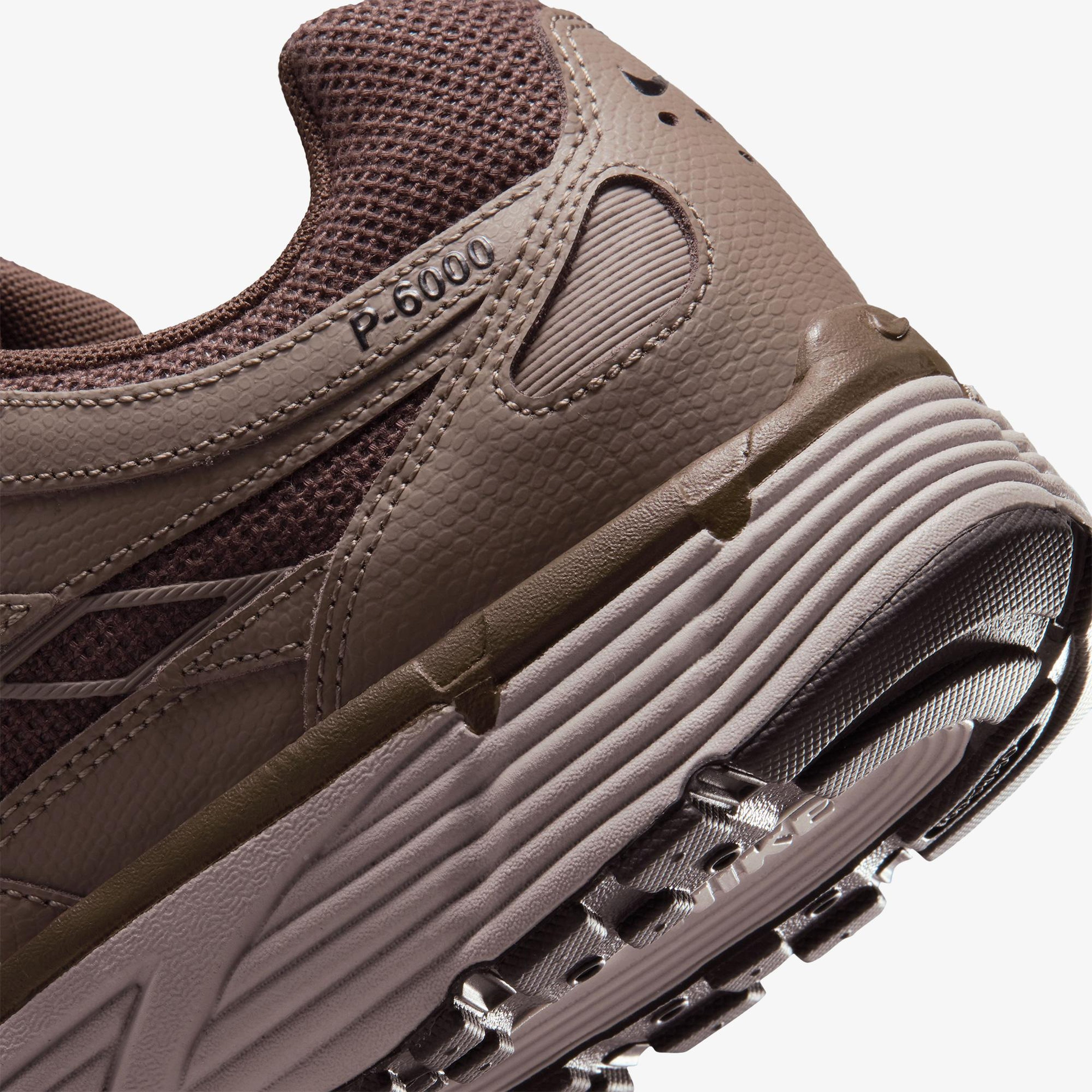 Nike P-6000 Premium Erkek Kahverengi Spor Ayakkabı