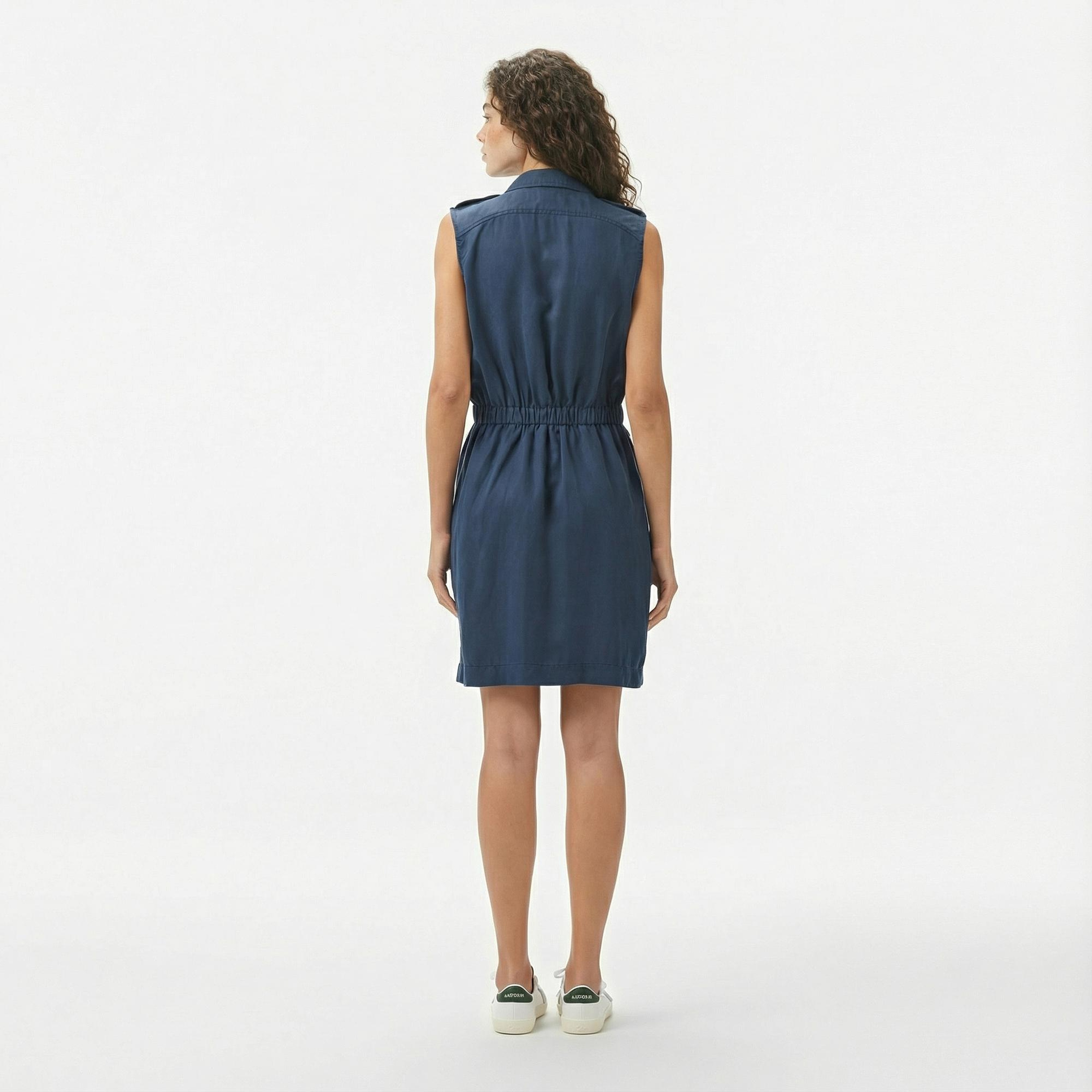 Lacoste Kadın Classic Fit Kolsuz Lacivert Elbise