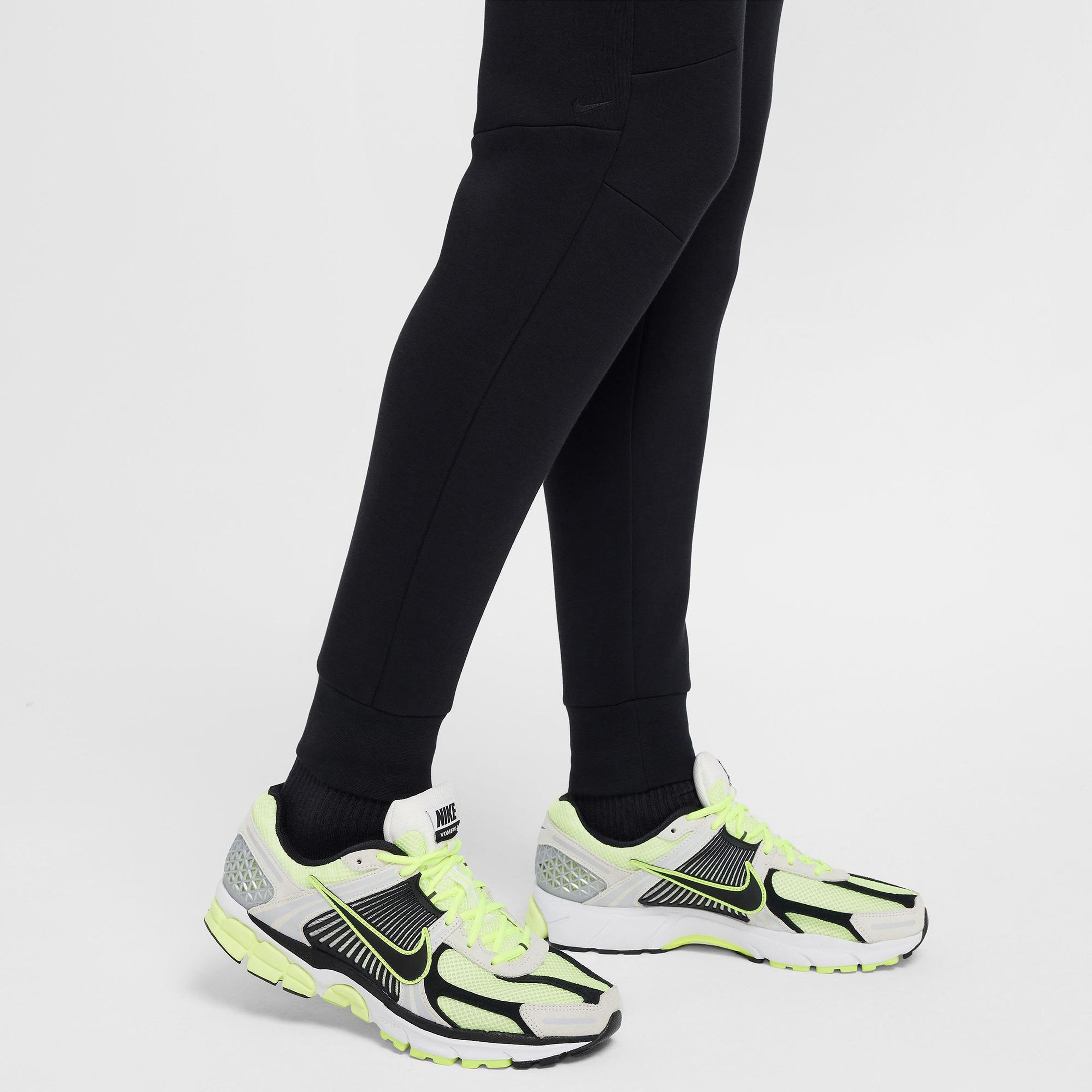 Nike Tech Fleece Erkek Siyah Eşofman Altı