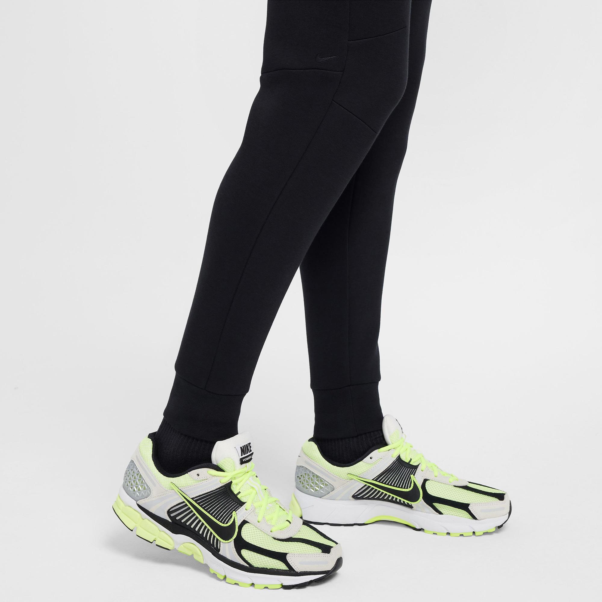 Nike Tech Fleece Erkek Siyah Eşofman Altı