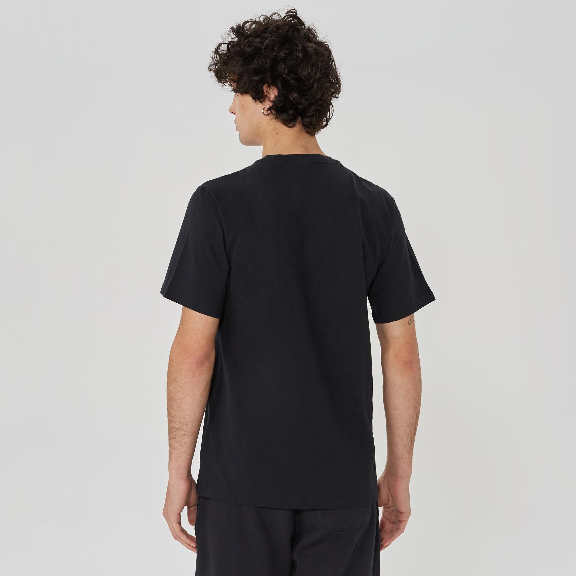 Converse Go-To Star Chevron Logo Unisex Siyah T-Shirt