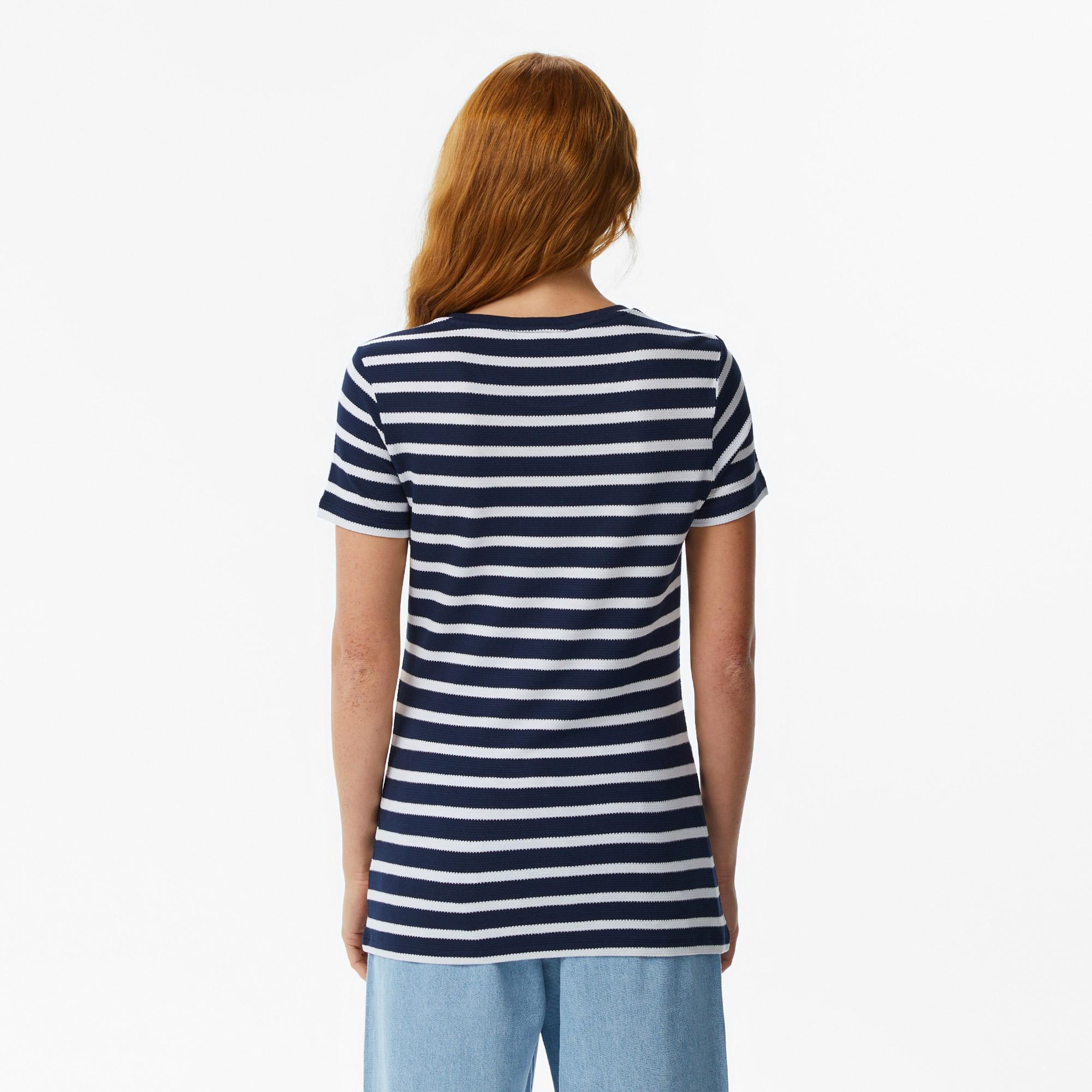 Kadın Slim Fit Bisiklet Yaka Çizgili Lacivert T-Shirt