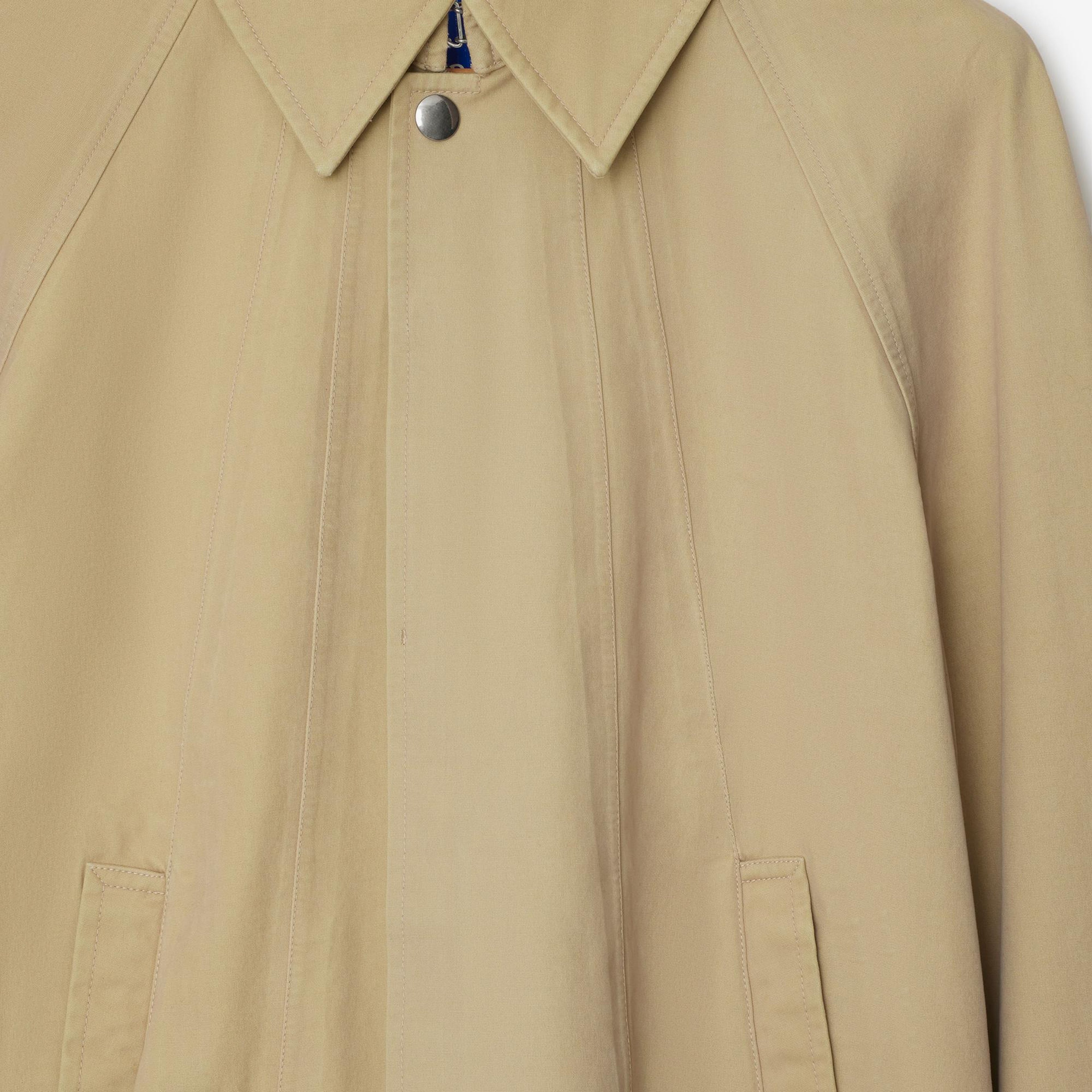 Burberry Tec Cotton Kadın Bej Mont