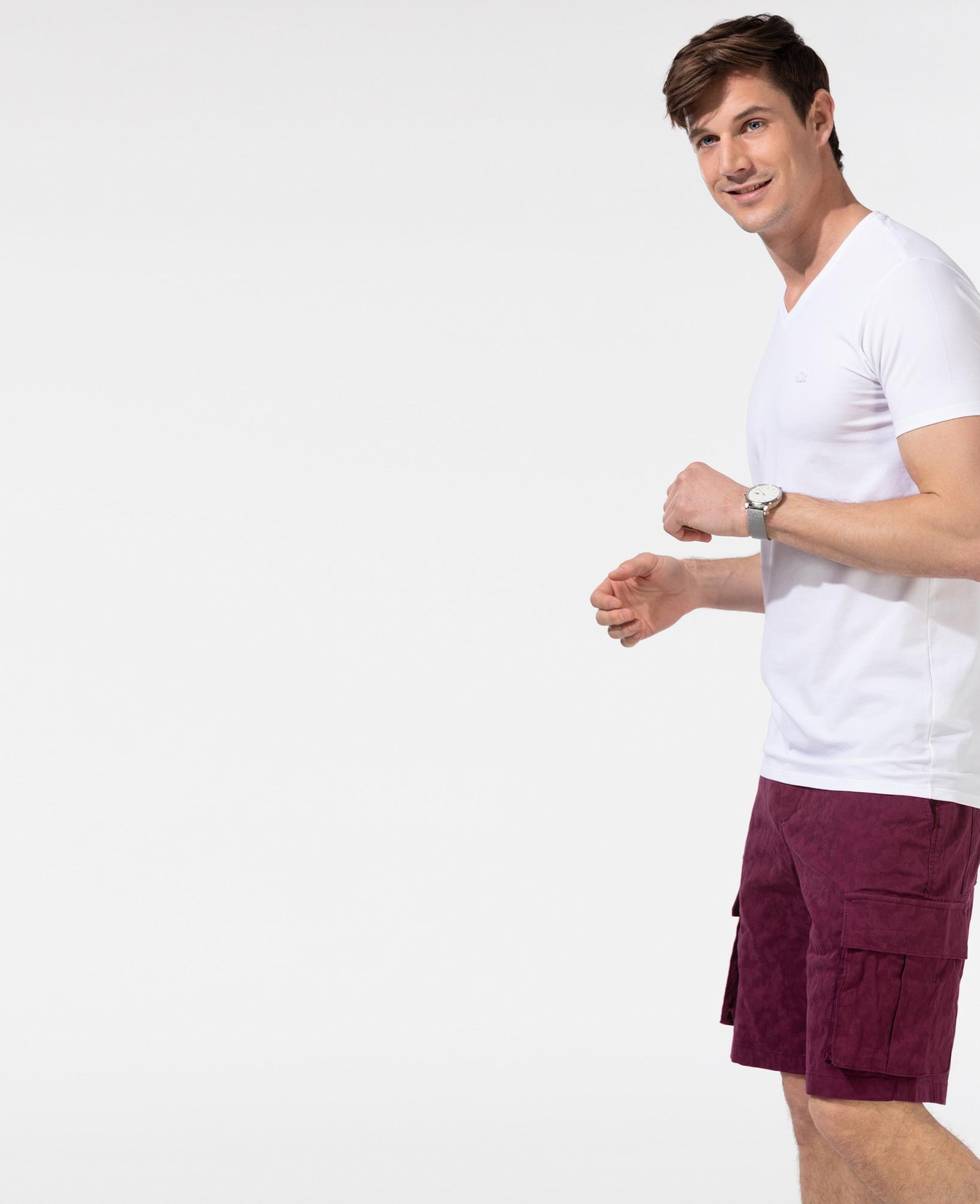Erkek Slim Fit V Yaka Beyaz T-Shirt