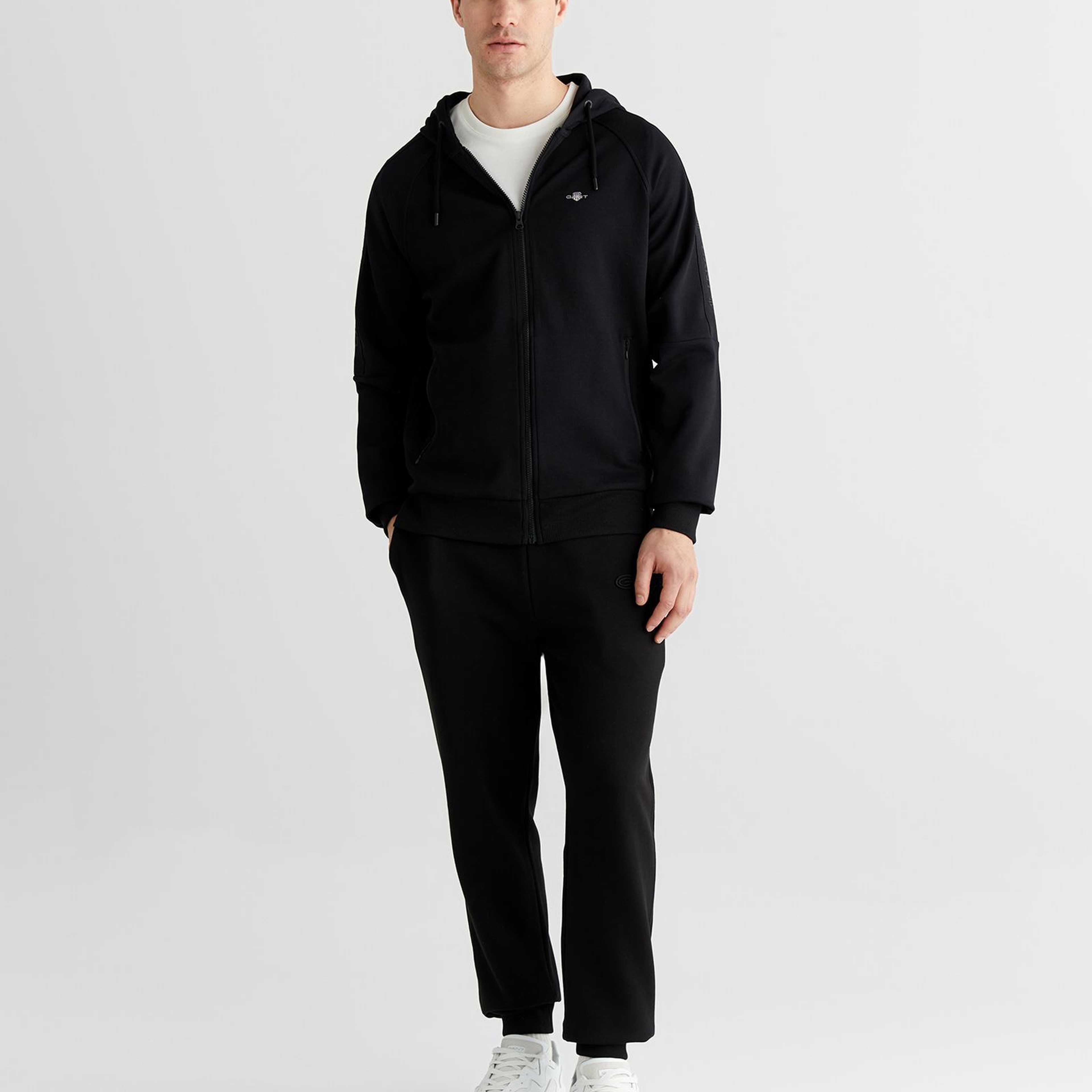 GANT Erkek Siyah Fermuarlı Kapüşonlu Sweatshirt