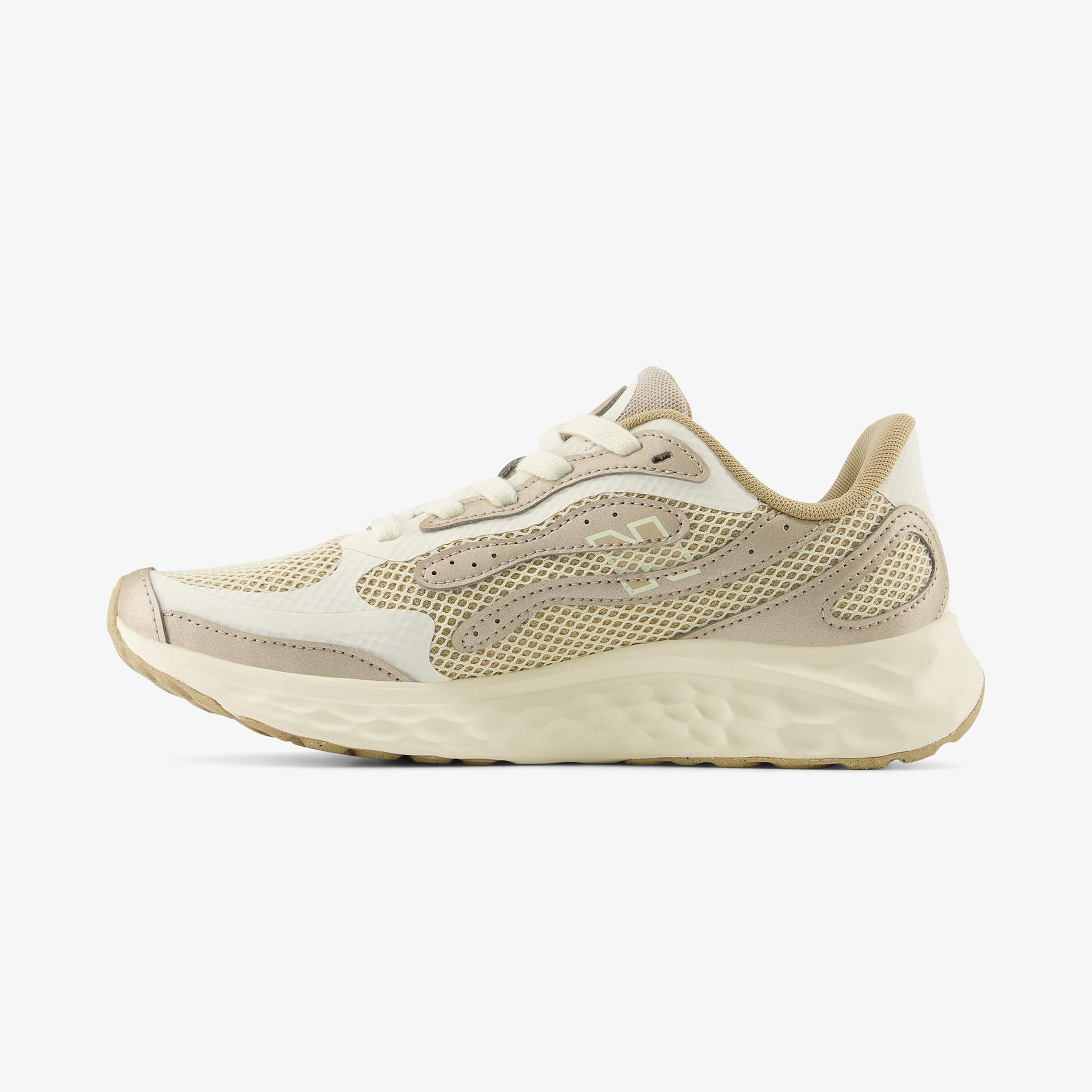 New Balance Arishi Kadın Bej Koşu Ayakkabısı