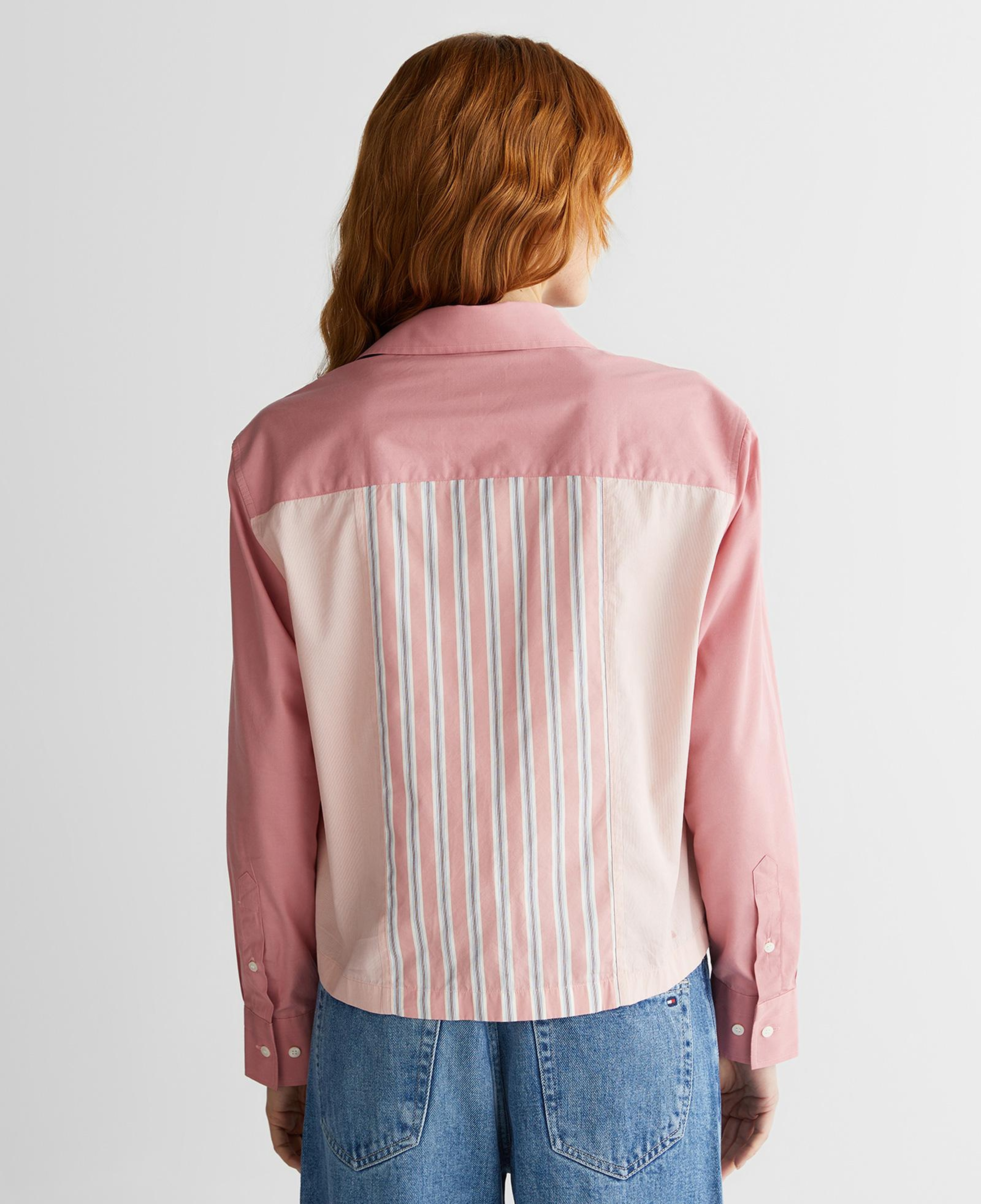 GANT Kadın Pembe Regular Fit Düğmeli Gömlek